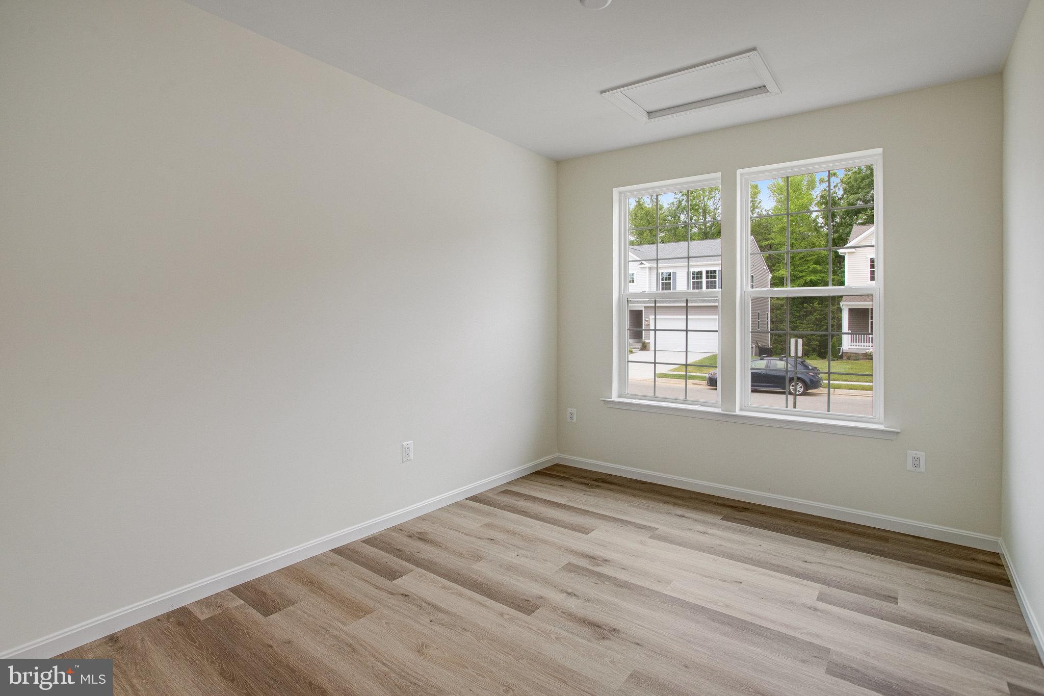 7111 BRAXTON COURT