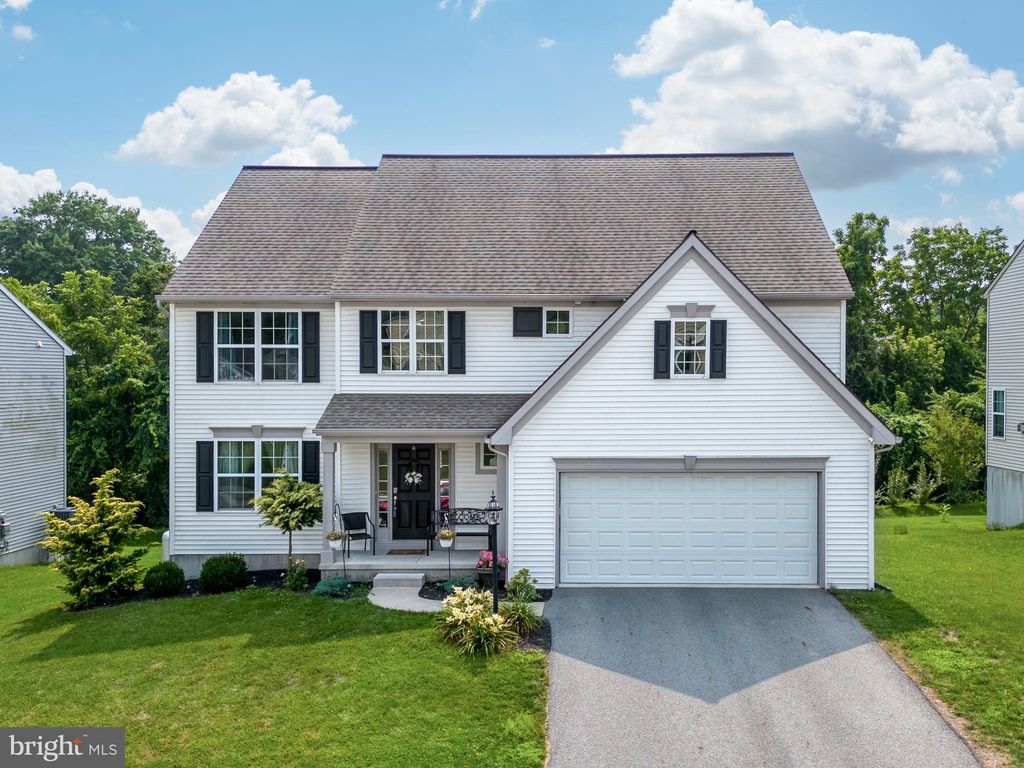 Photo of 7 Copperwood Lane, Ephrata, PA 17522 (MLS # PALA2048932)