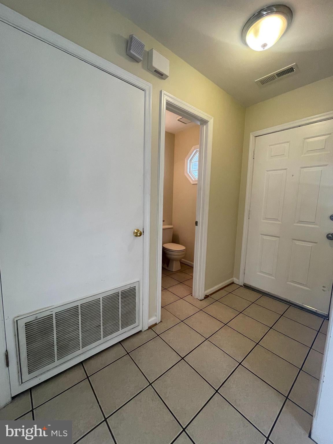 405 WINDSOR RIDGE COURT