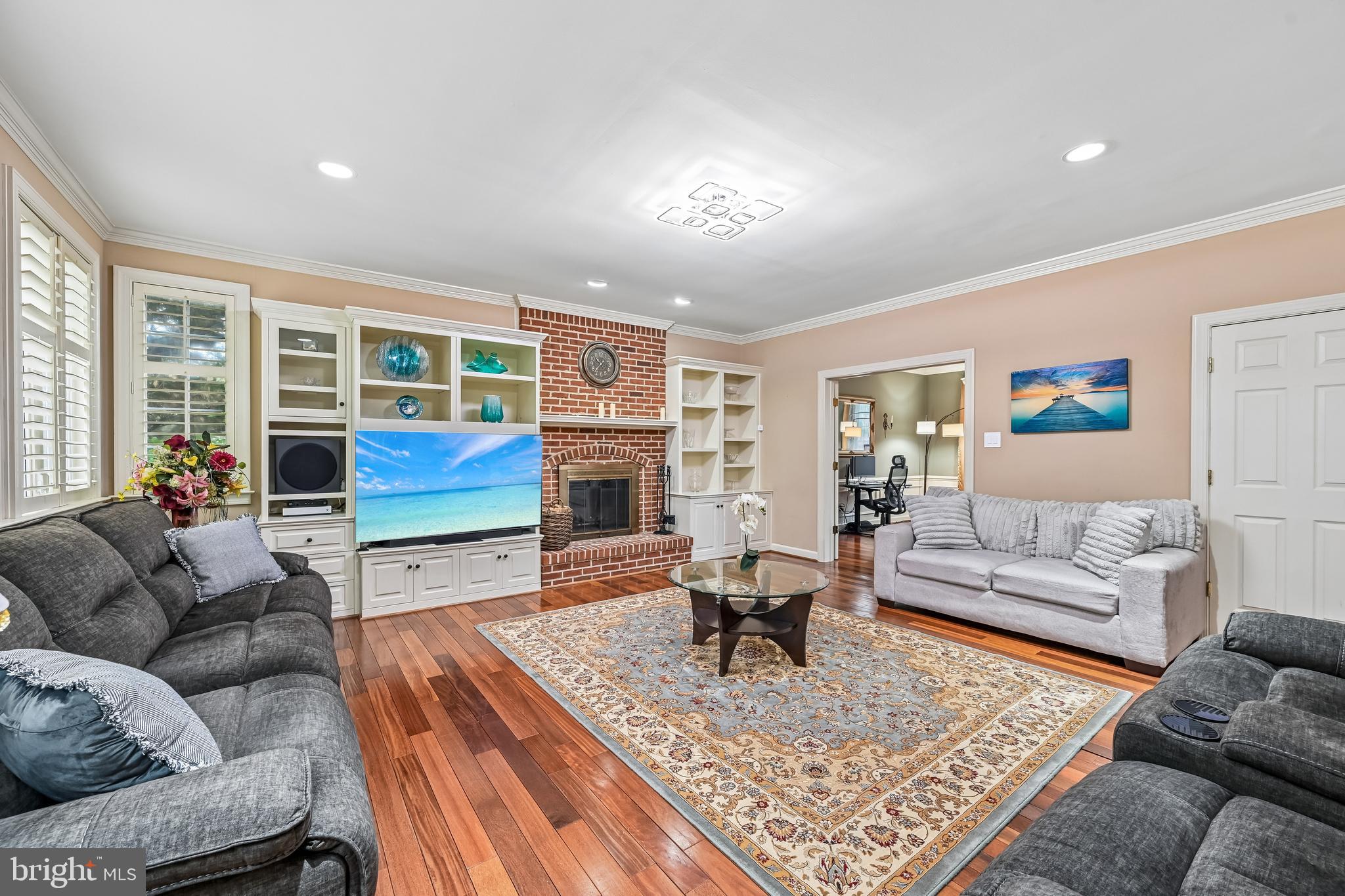 WINDSOR KNOLLS - Residential