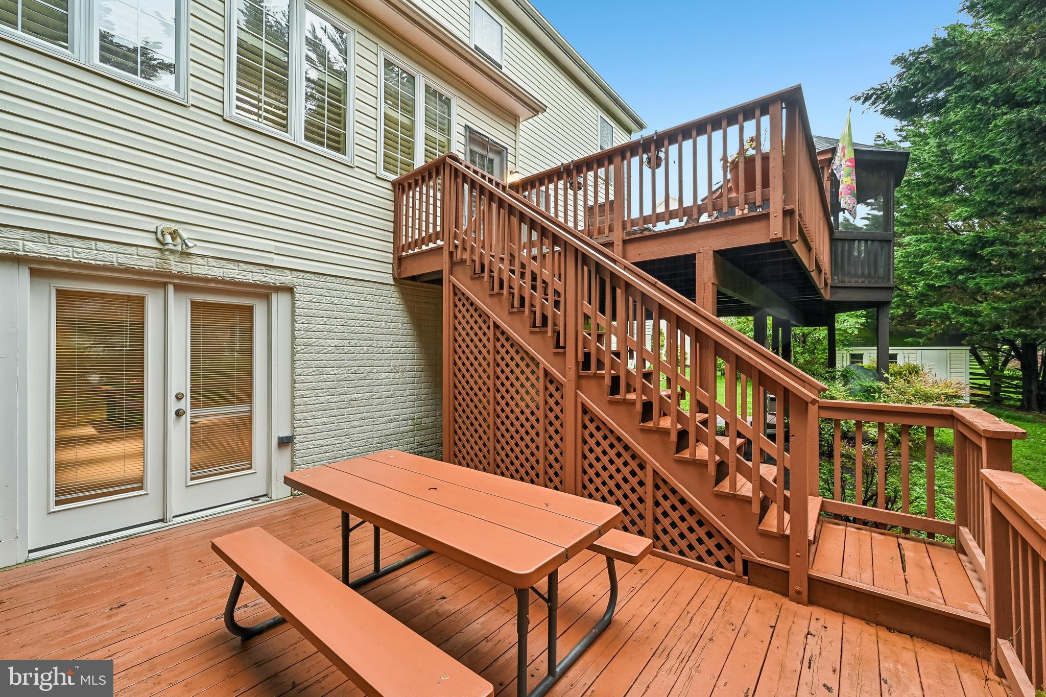 WINDSOR KNOLLS - Residential
