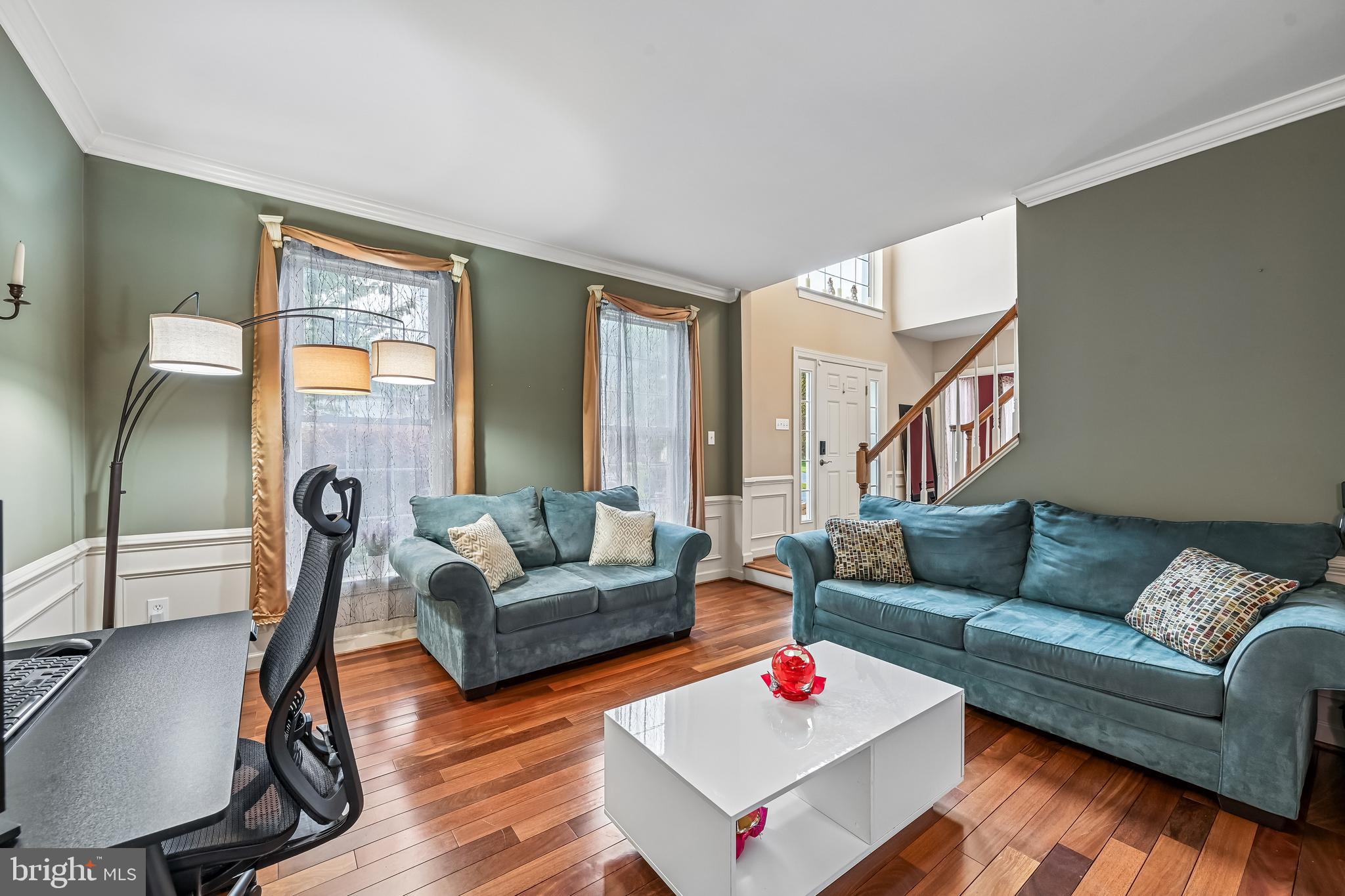 WINDSOR KNOLLS - Residential