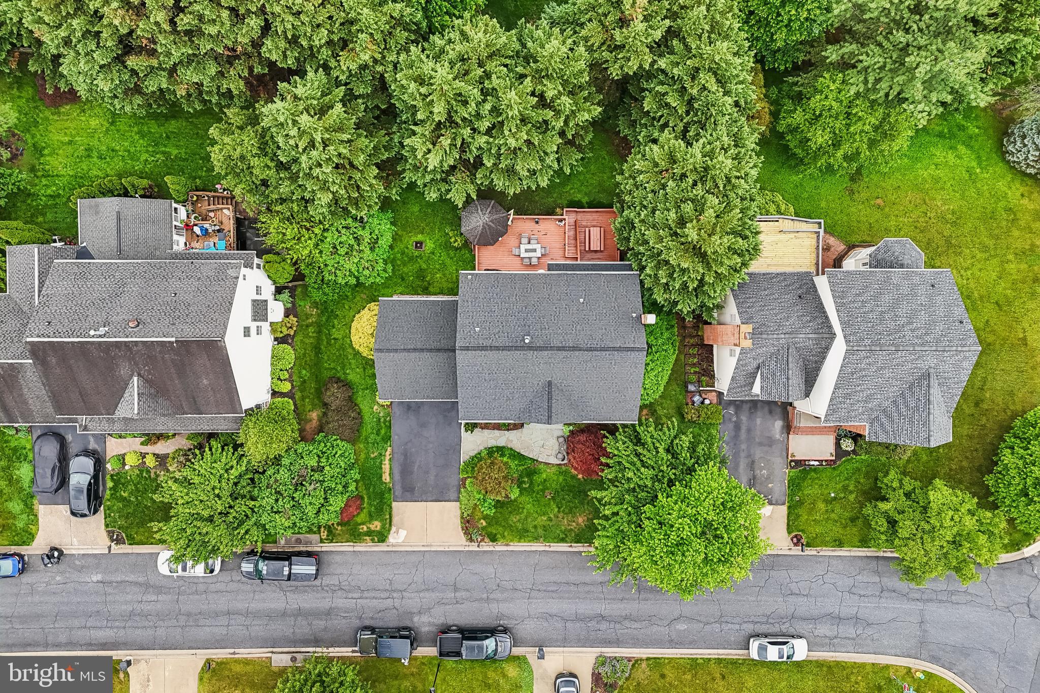 WINDSOR KNOLLS - Residential