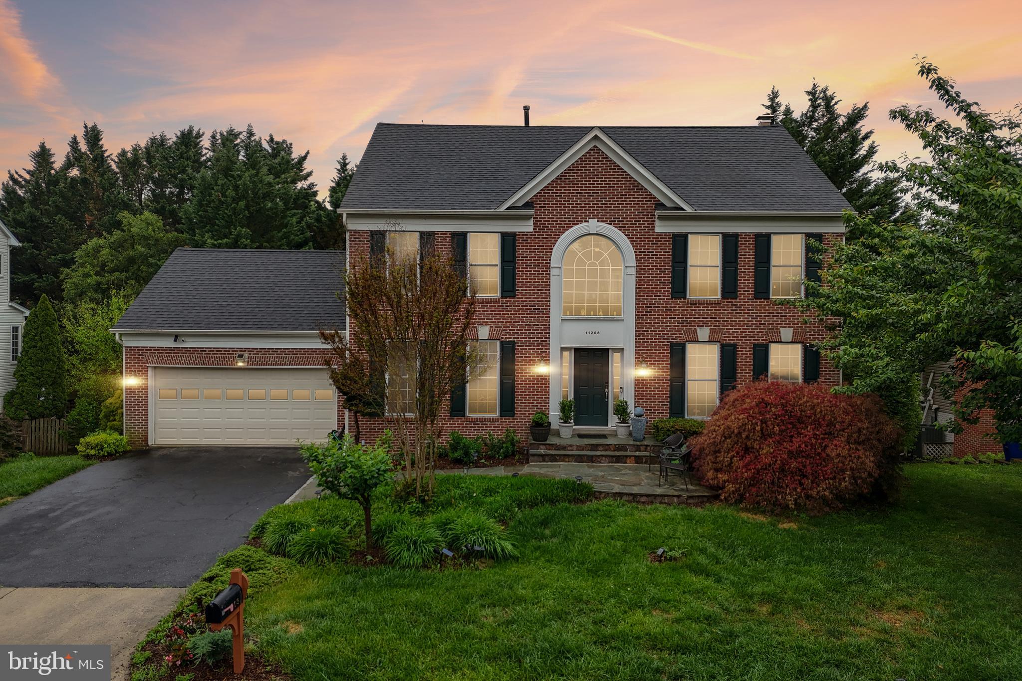 WINDSOR KNOLLS - Residential