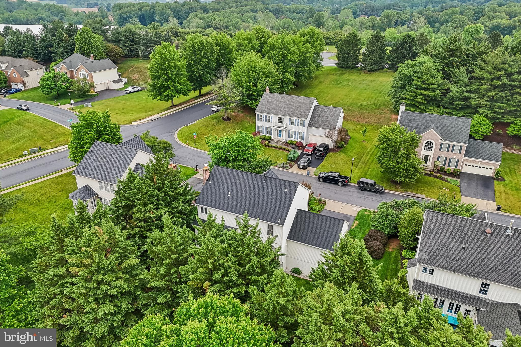 WINDSOR KNOLLS - Residential