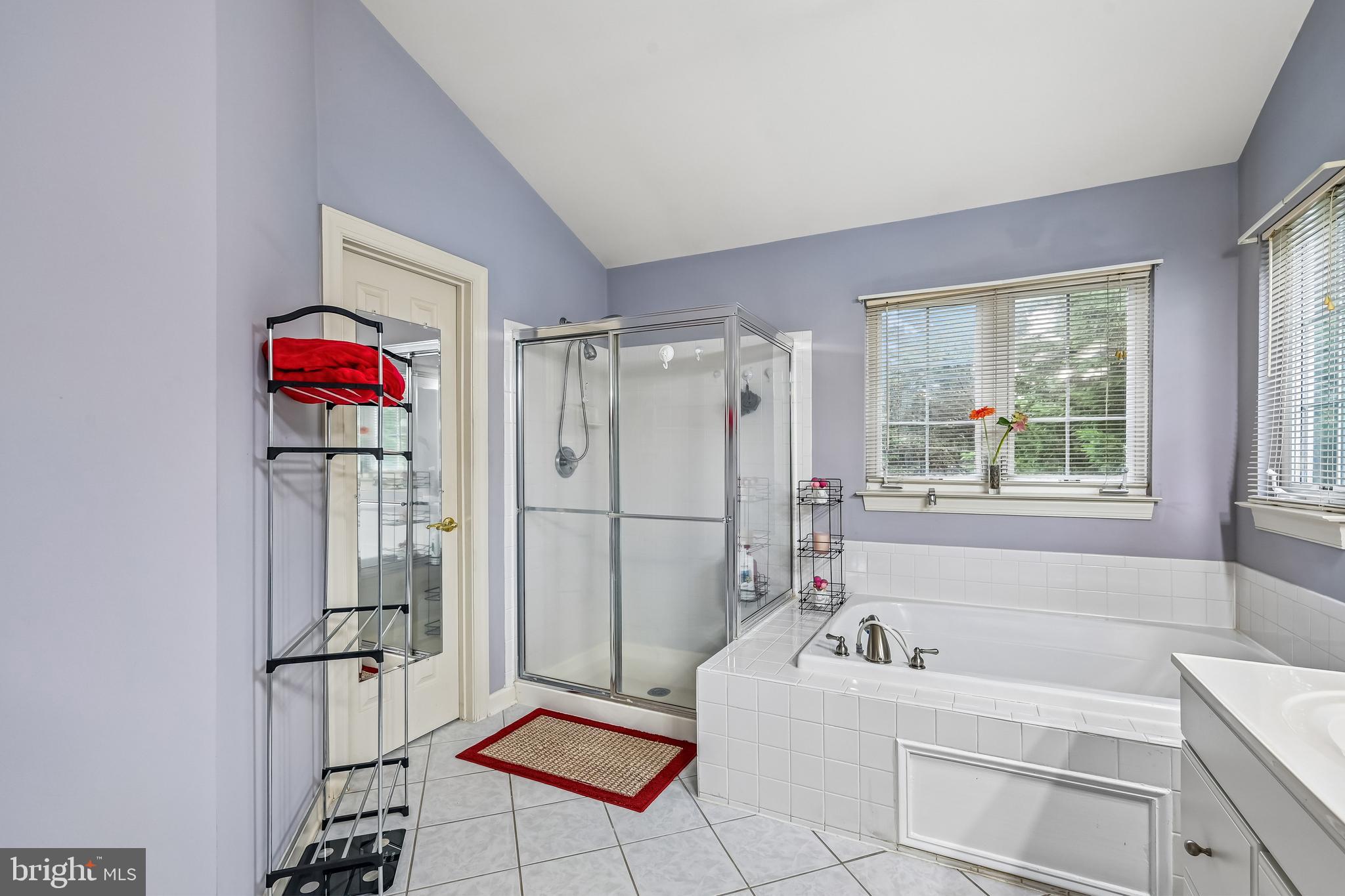 WINDSOR KNOLLS - Residential