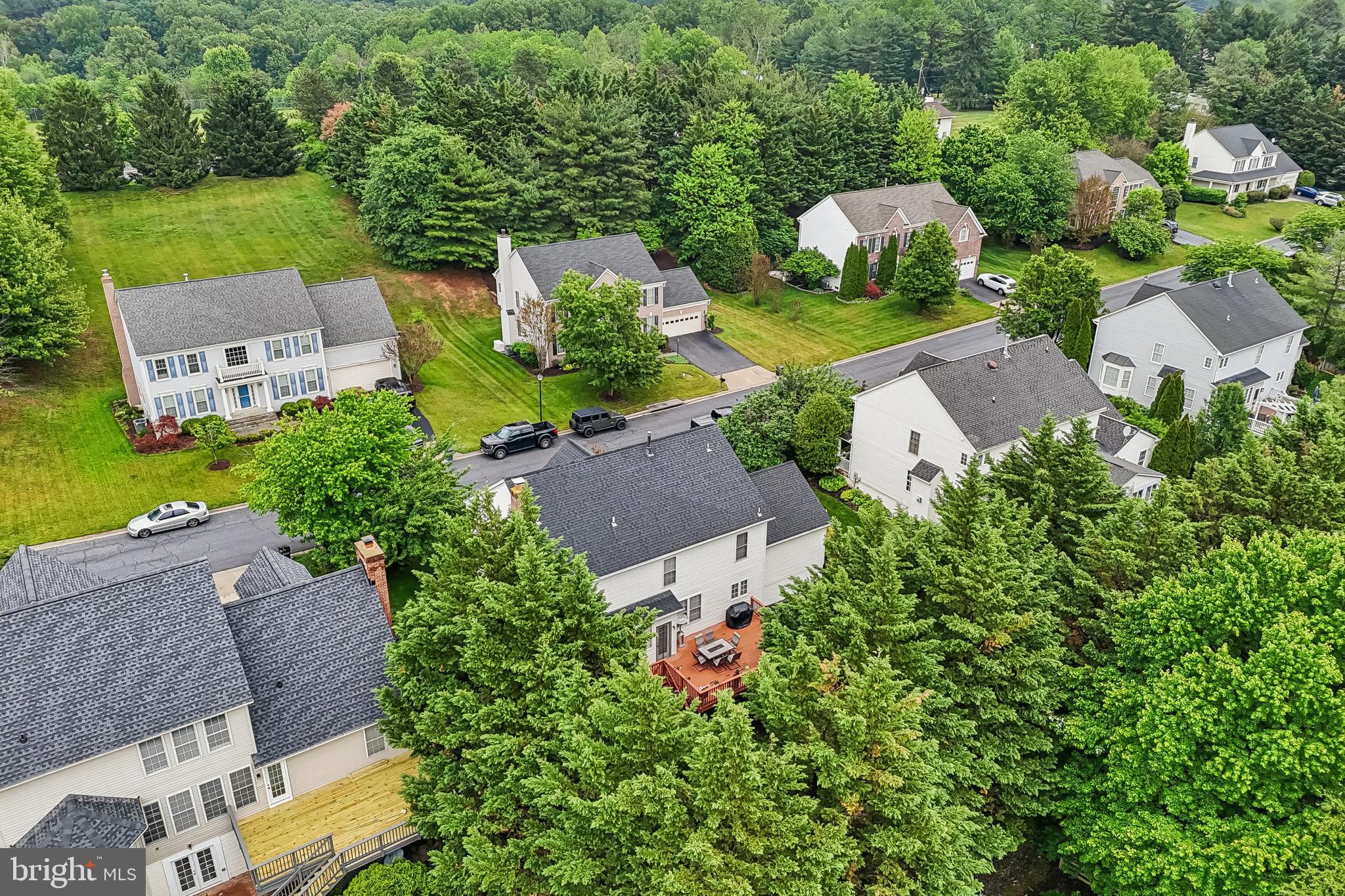 WINDSOR KNOLLS - Residential