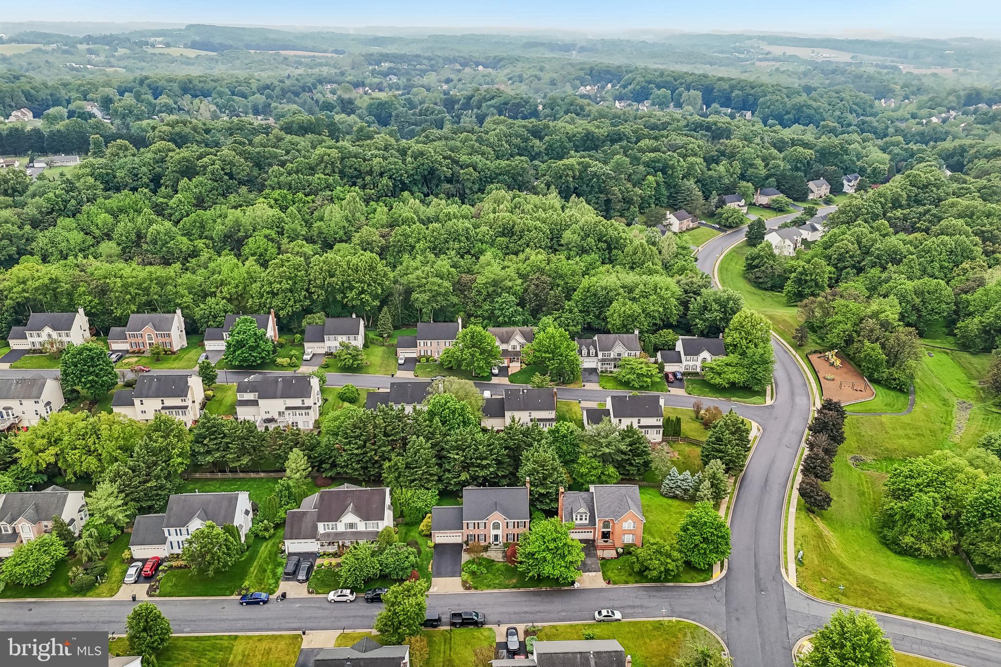 WINDSOR KNOLLS - Residential