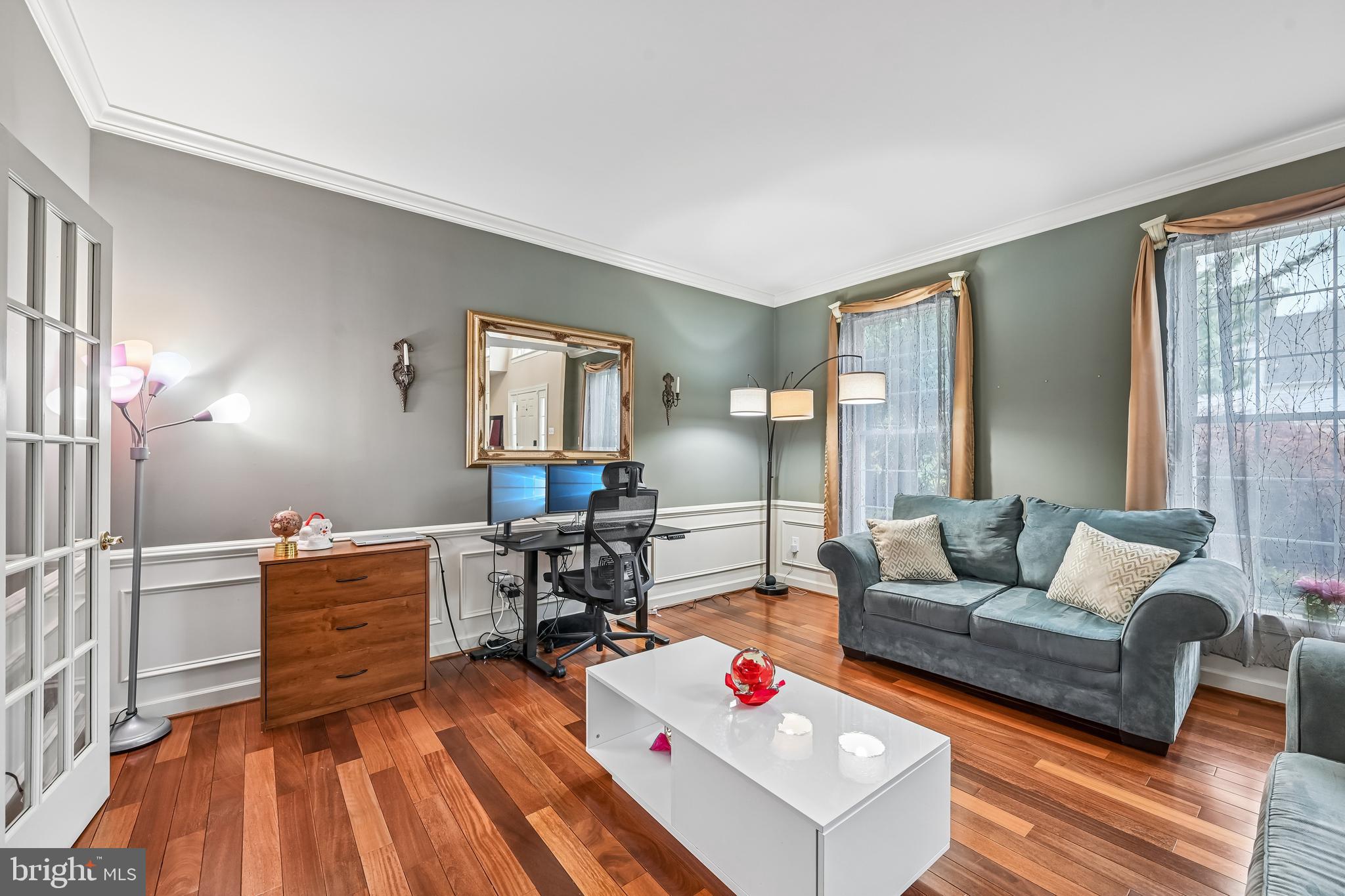 WINDSOR KNOLLS - Residential