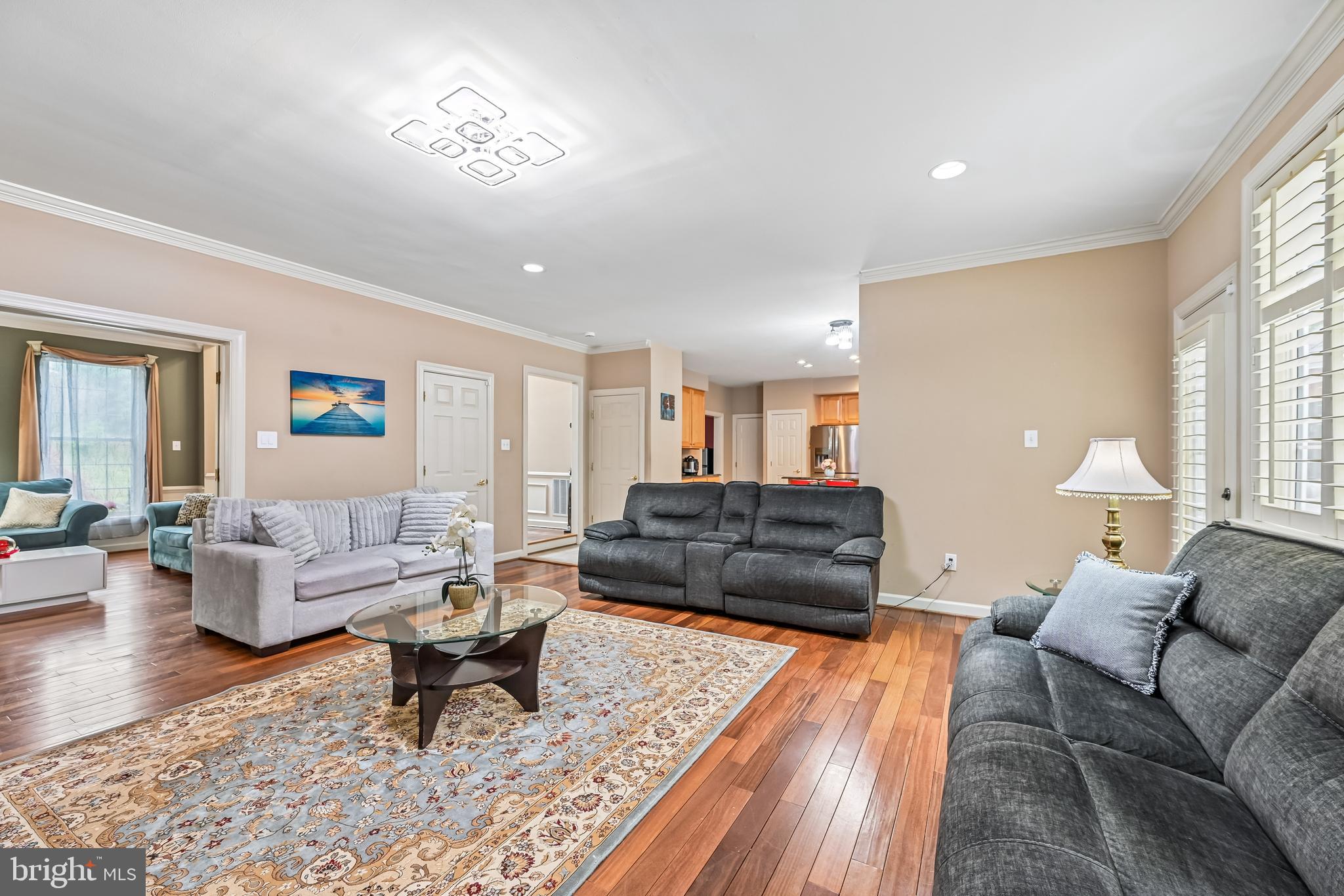 WINDSOR KNOLLS - Residential