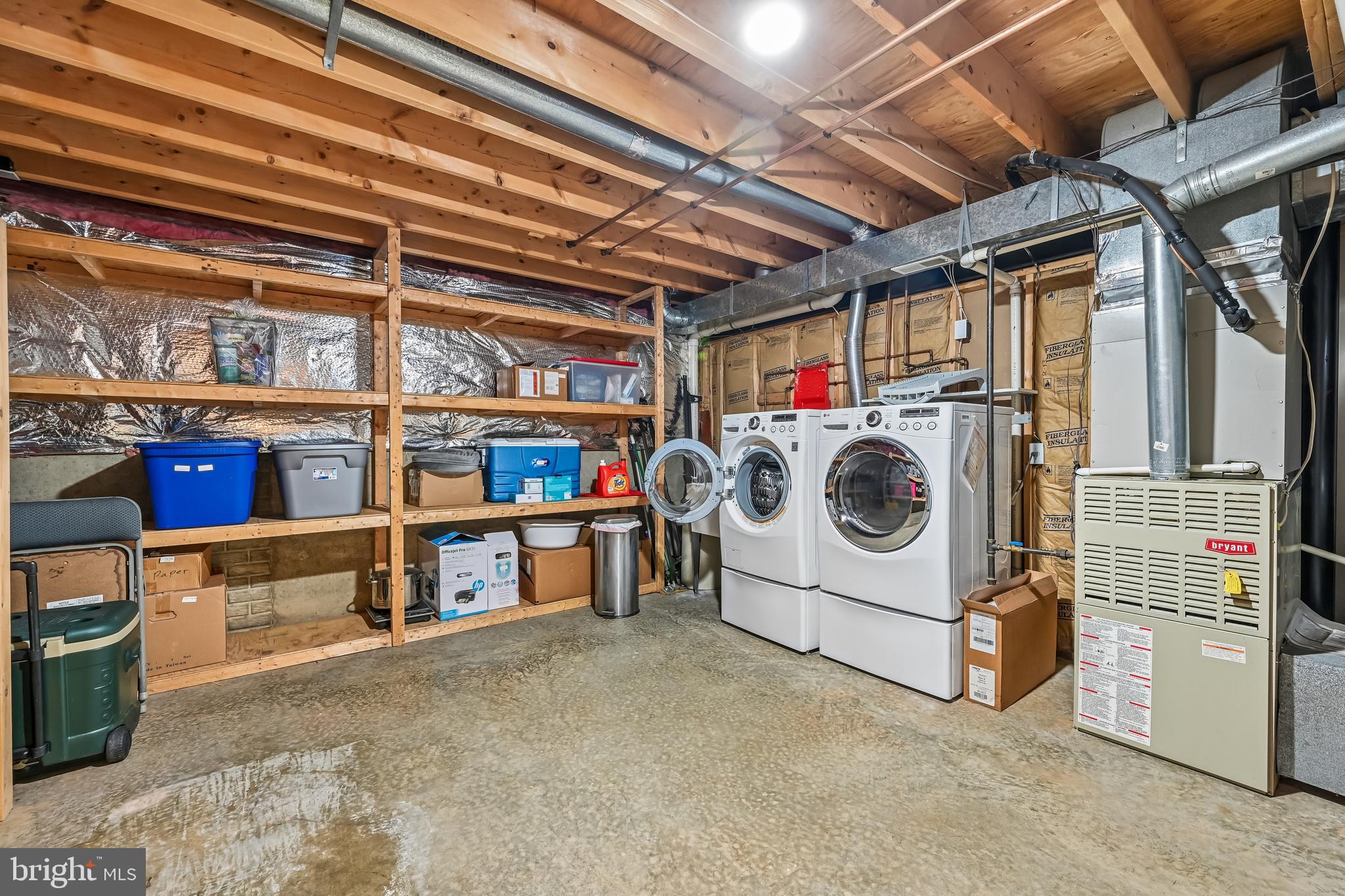 WINDSOR KNOLLS - Residential