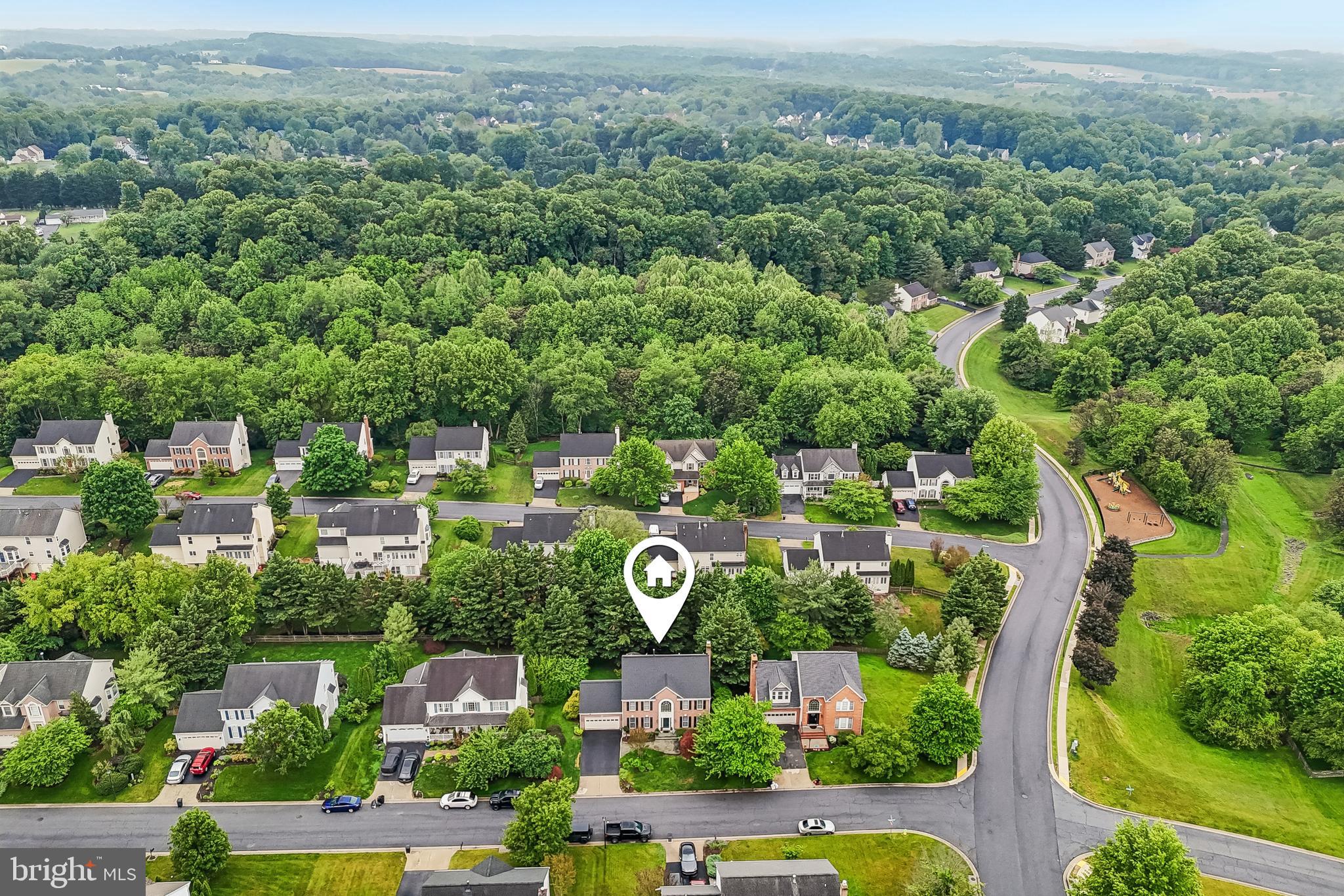 WINDSOR KNOLLS - Residential