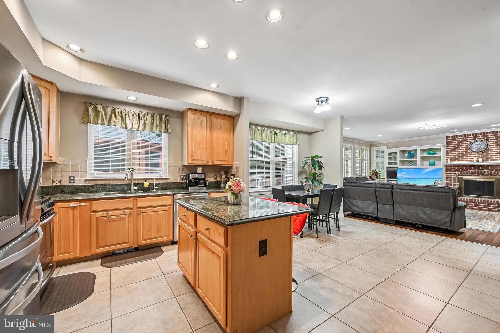 WINDSOR KNOLLS - Residential