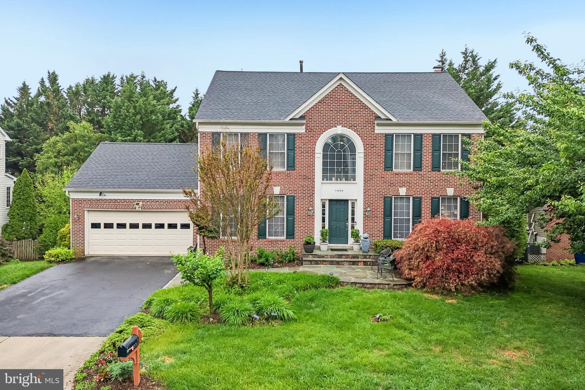 WINDSOR KNOLLS - Residential