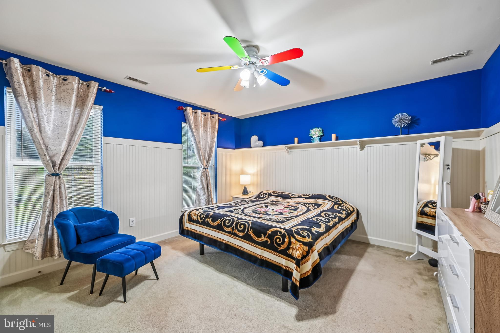 WINDSOR KNOLLS - Residential