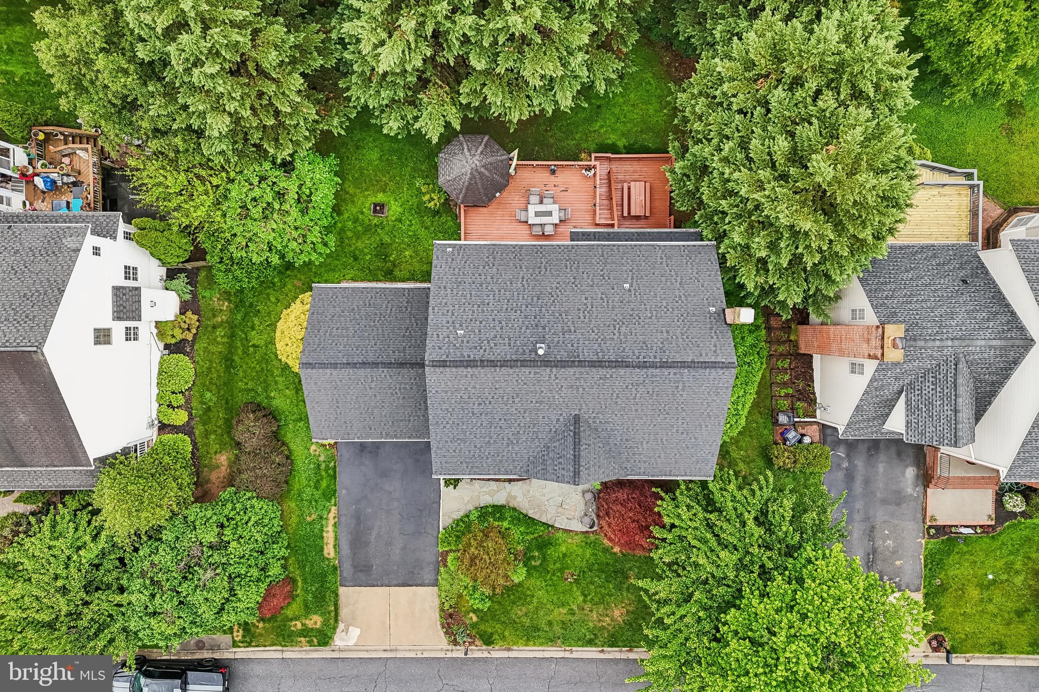 WINDSOR KNOLLS - Residential