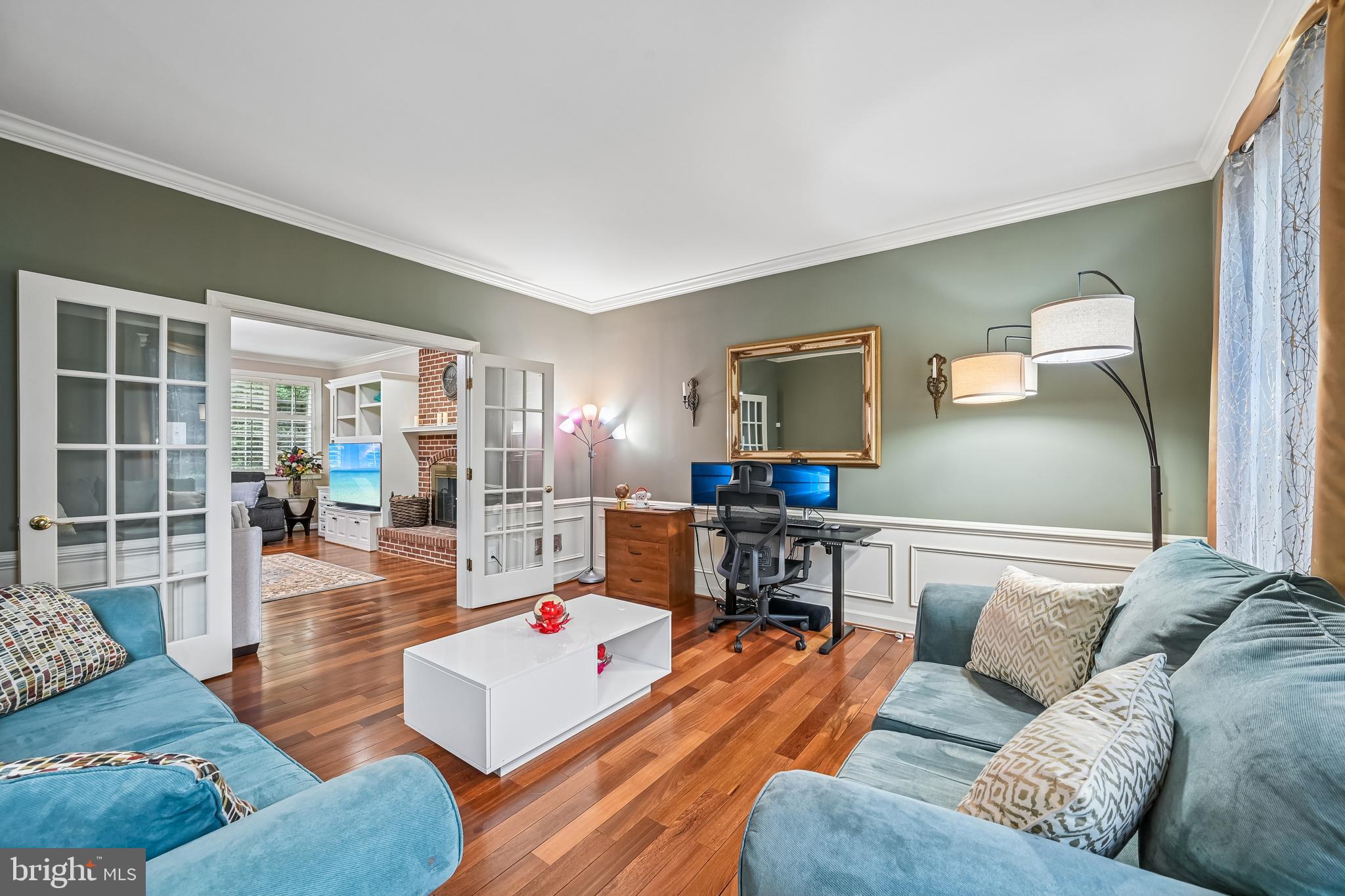 WINDSOR KNOLLS - Residential