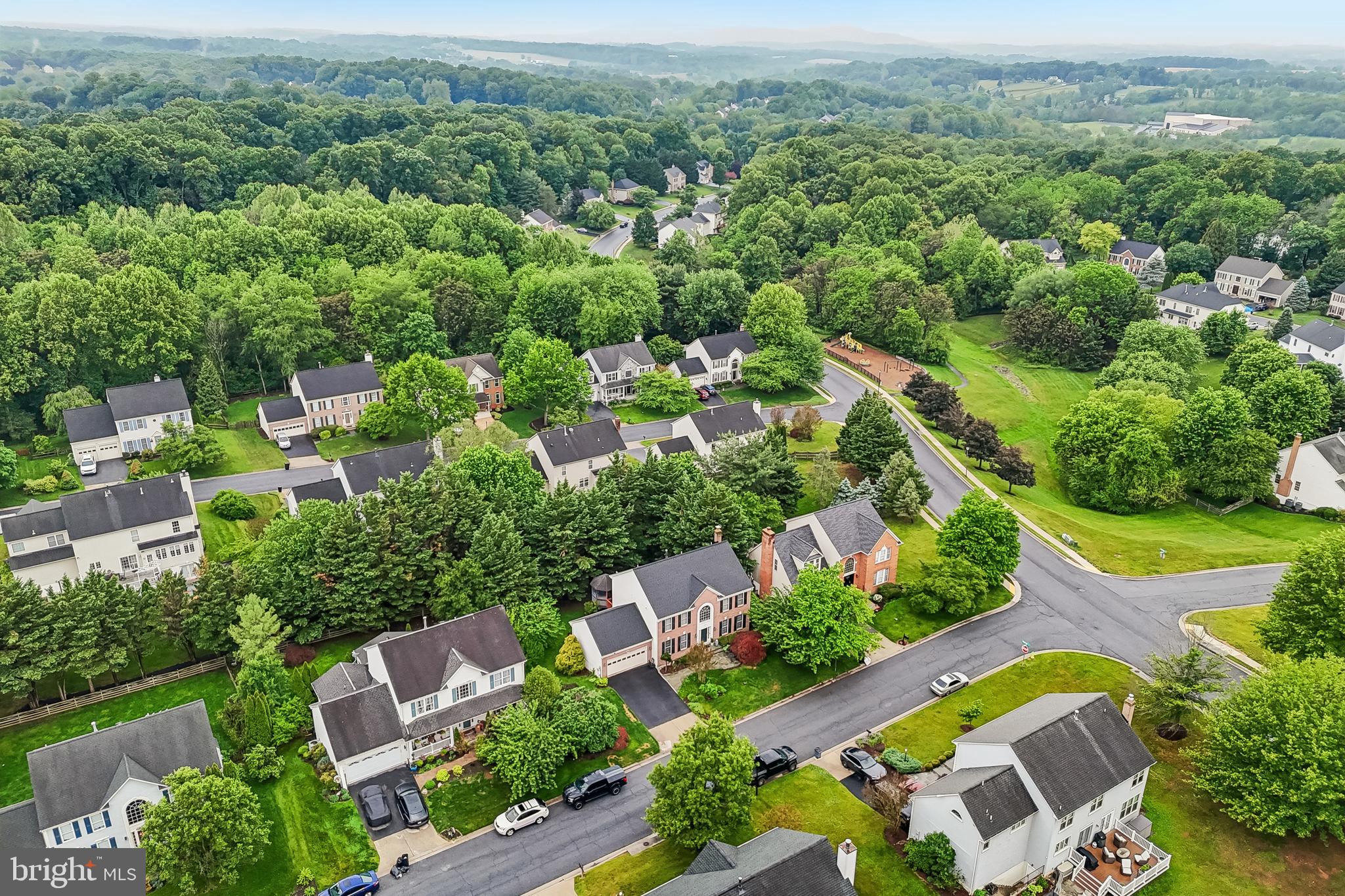 WINDSOR KNOLLS - Residential