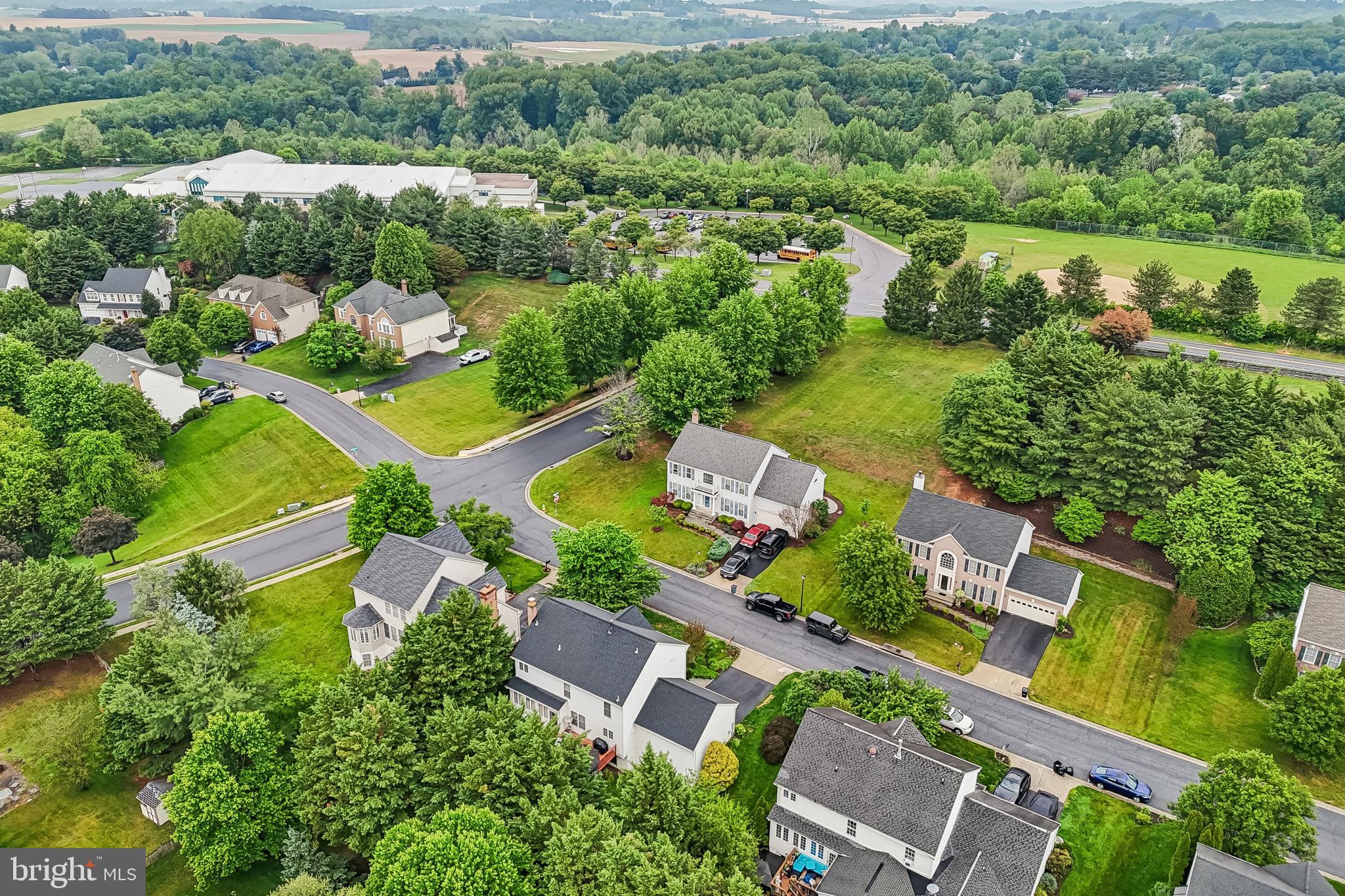 WINDSOR KNOLLS - Residential