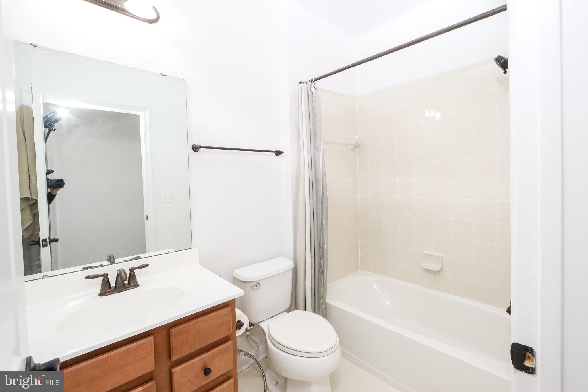 ARCOLA TOWN CENTER CONDO - Residential