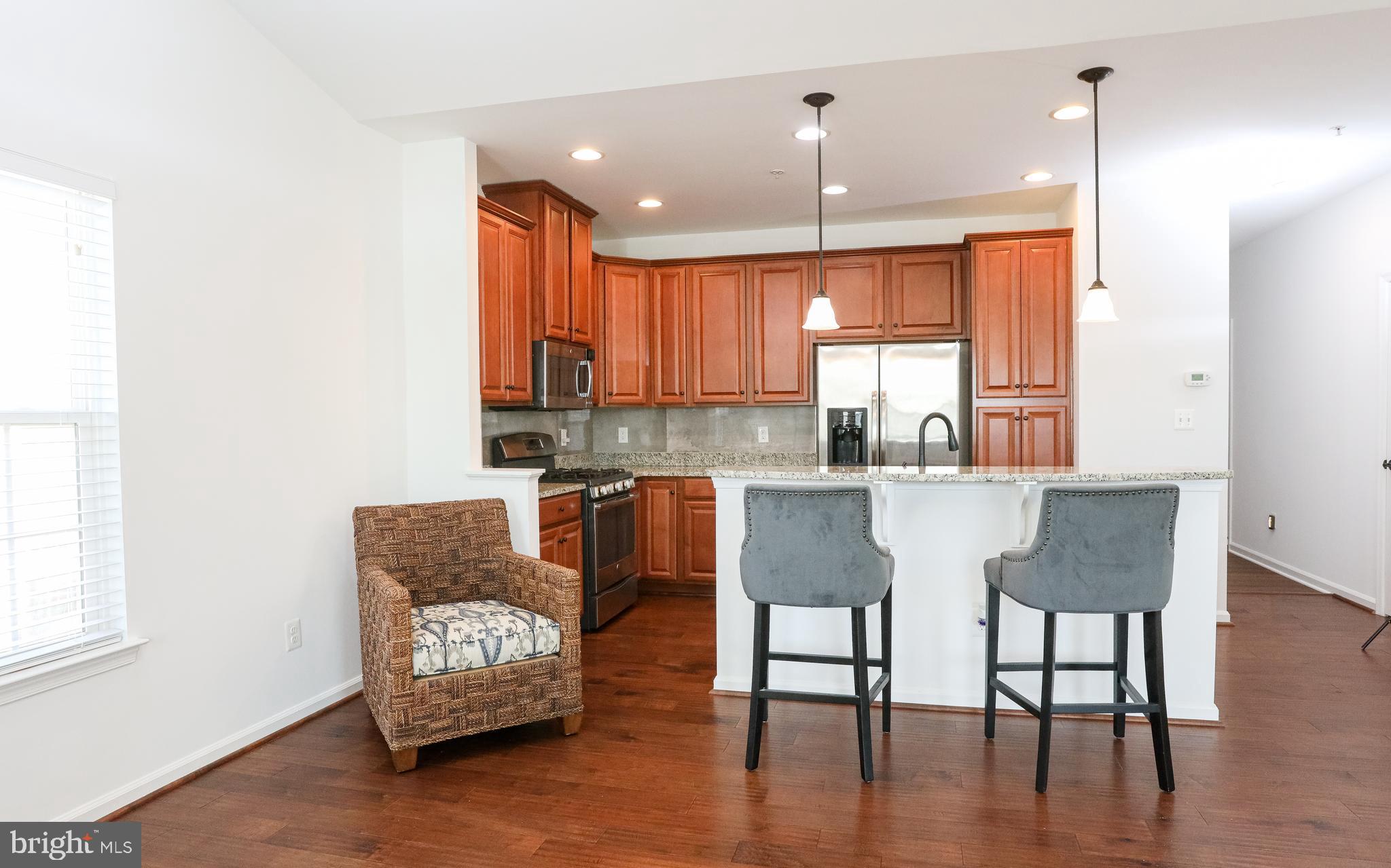 ARCOLA TOWN CENTER CONDO - Residential