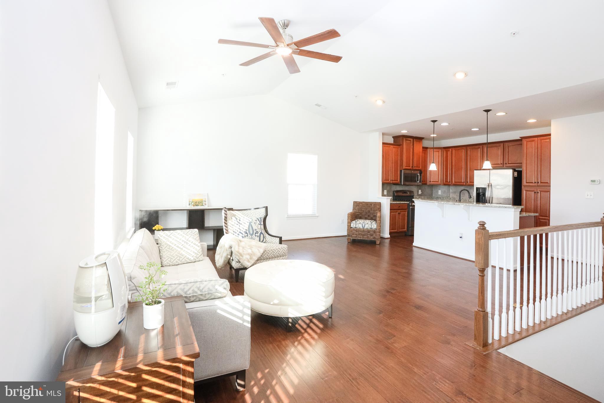 ARCOLA TOWN CENTER CONDO - Residential