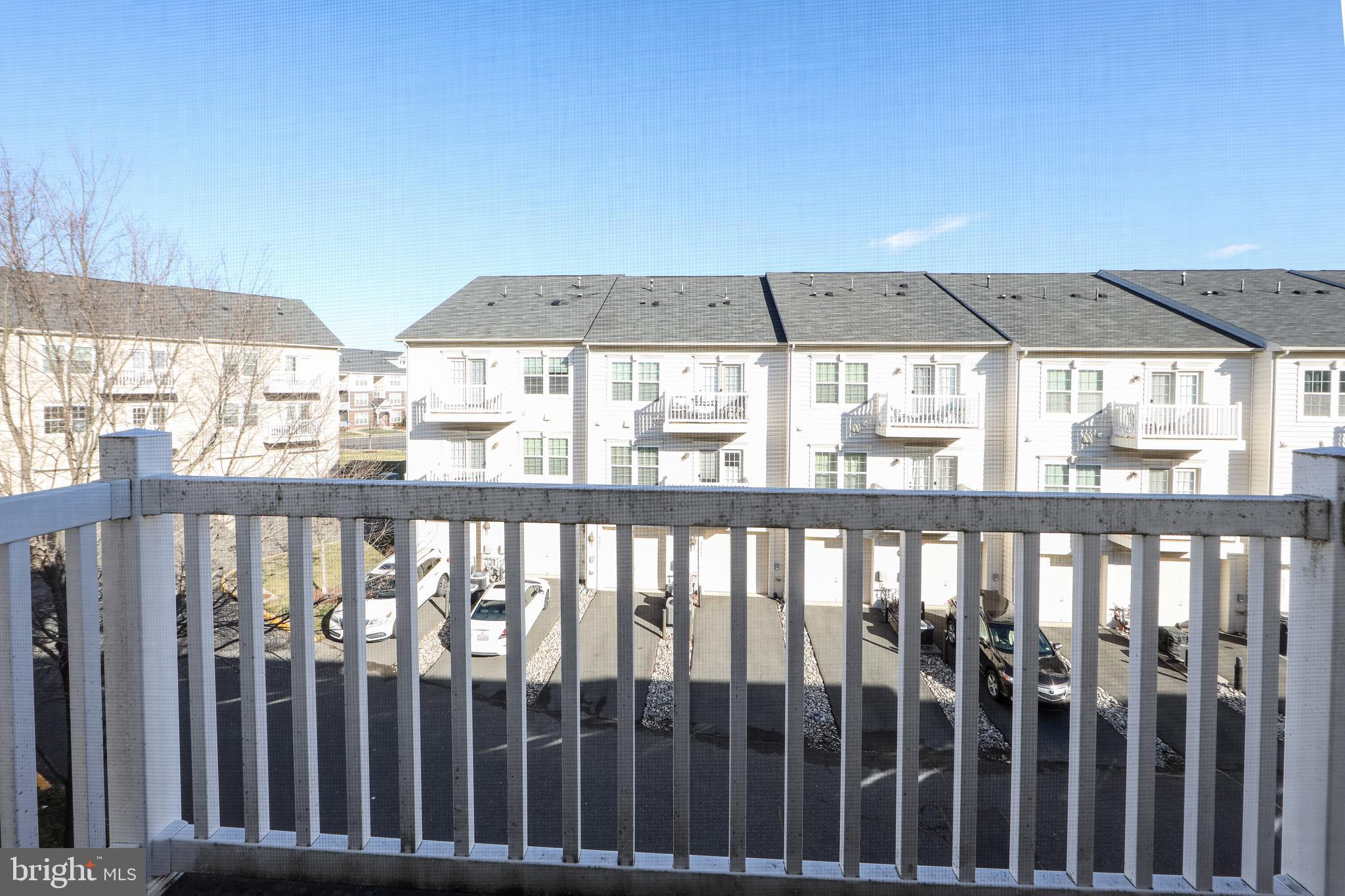 ARCOLA TOWN CENTER CONDO - Residential