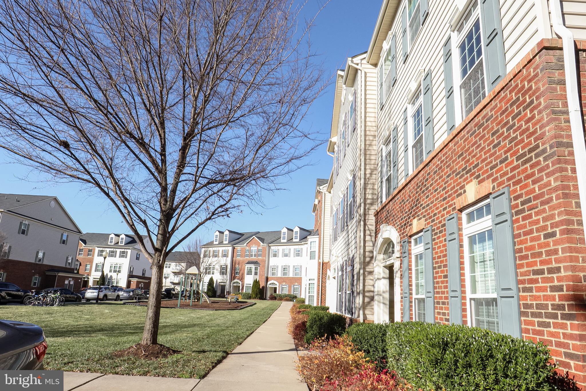 ARCOLA TOWN CENTER CONDO - Residential