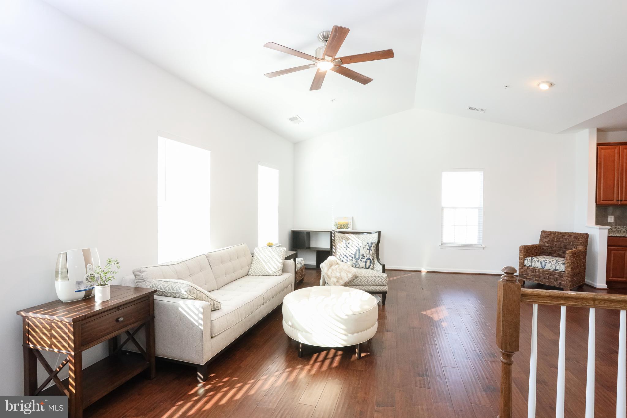 ARCOLA TOWN CENTER CONDO - Residential