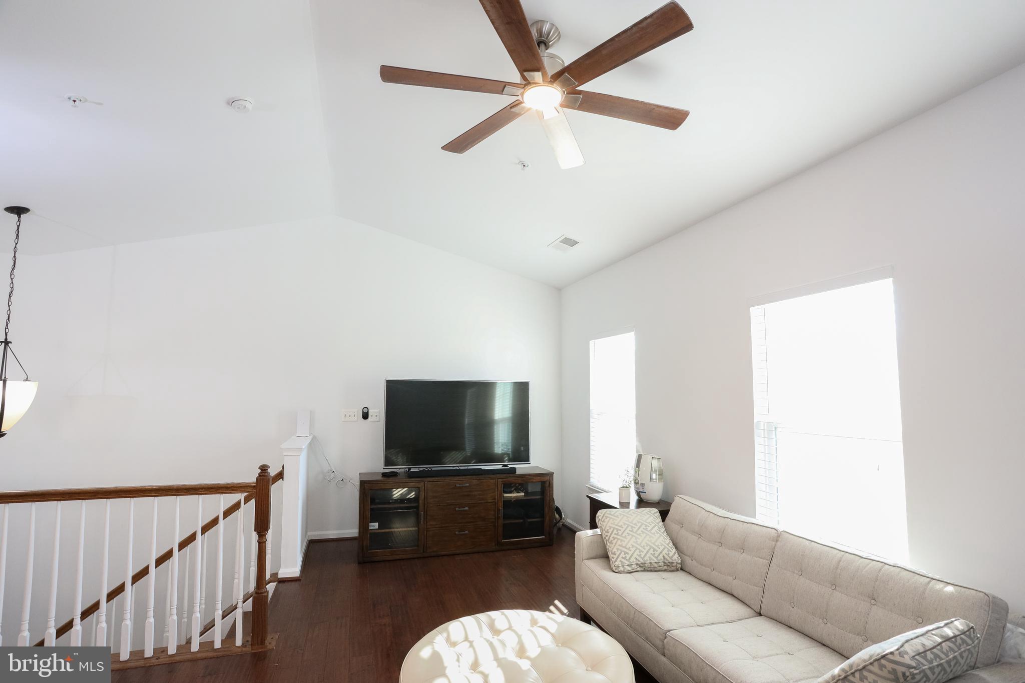 ARCOLA TOWN CENTER CONDO - Residential