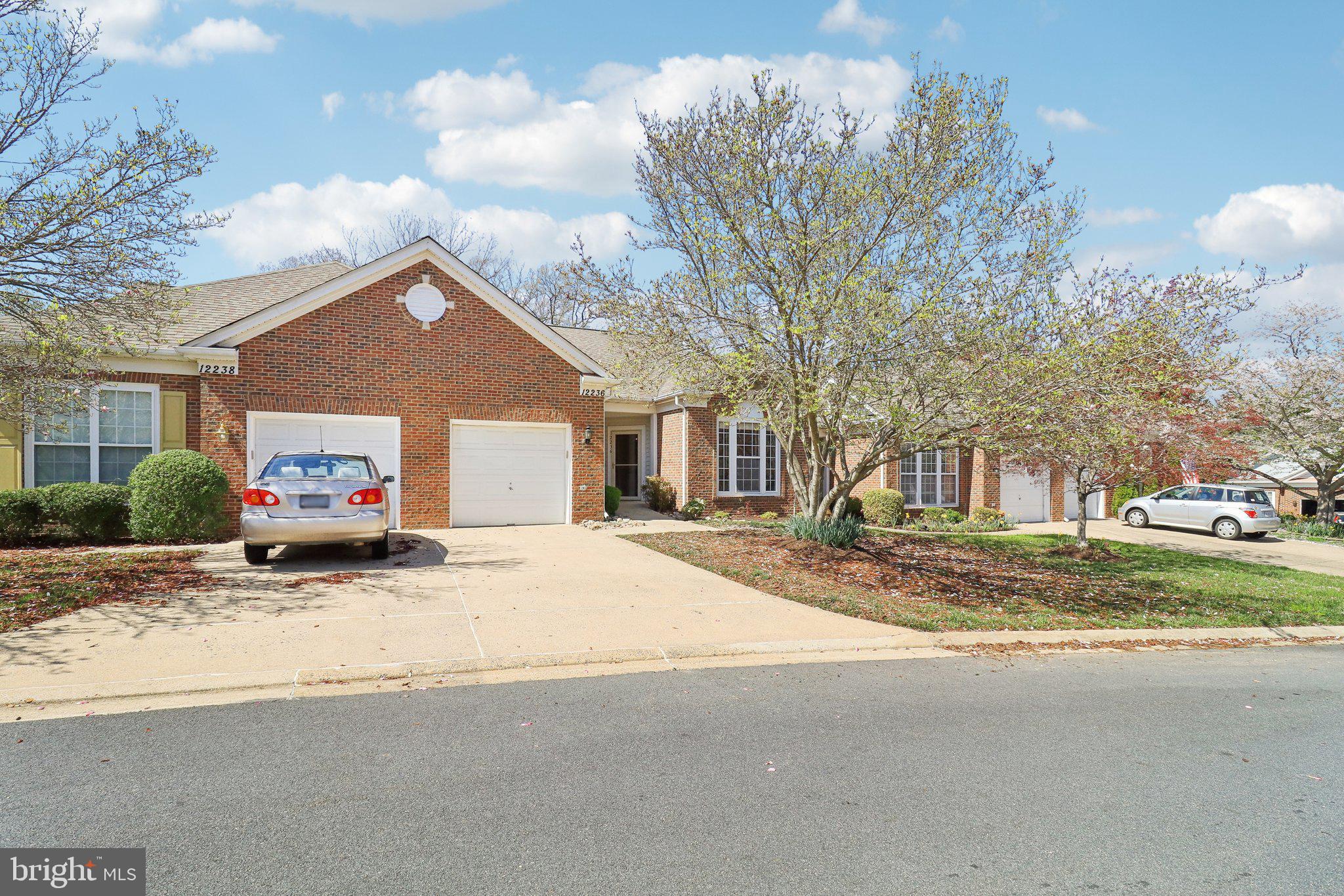 RIVER RIDGE - Residential