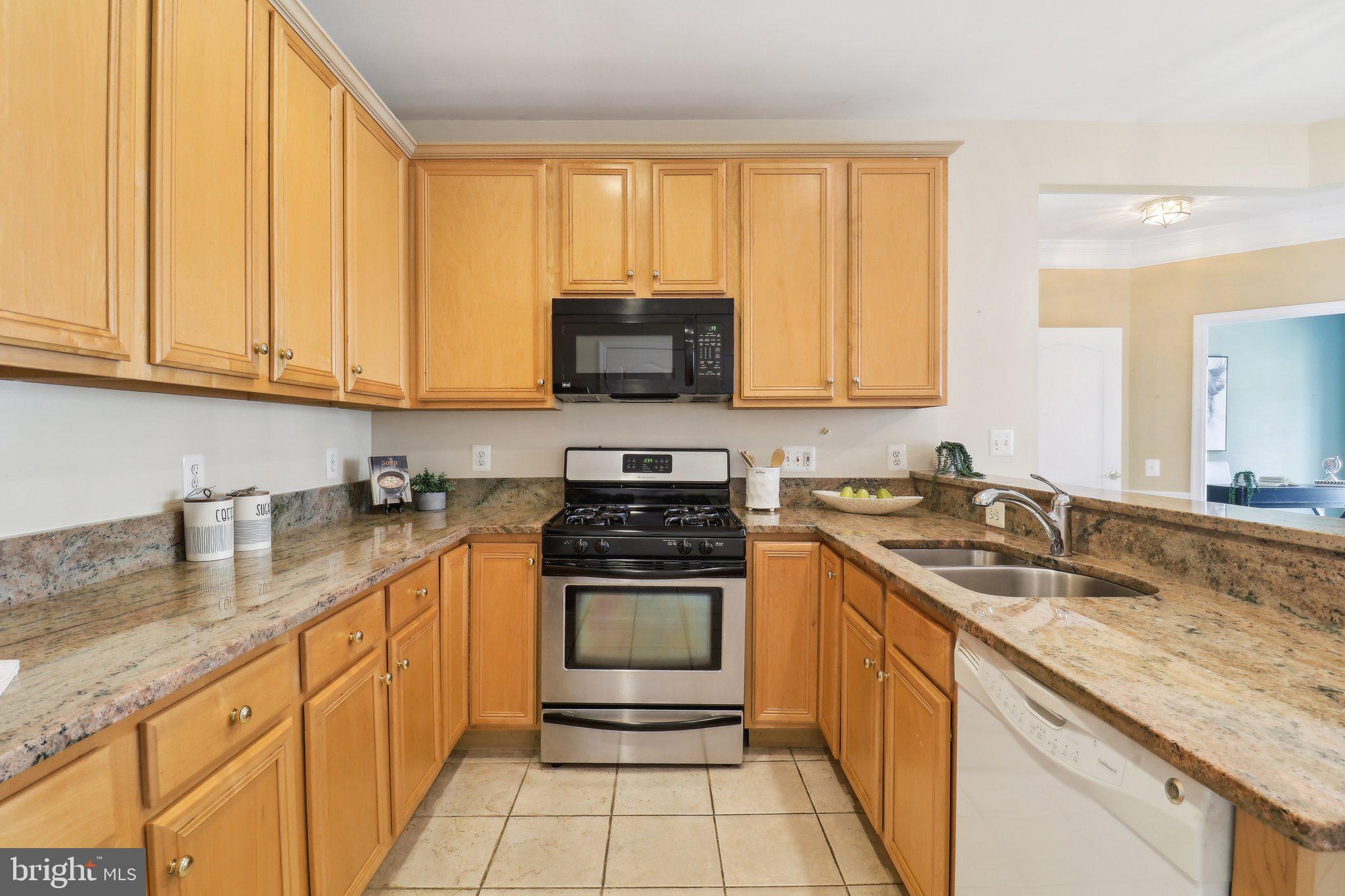 RIVER RIDGE - Residential