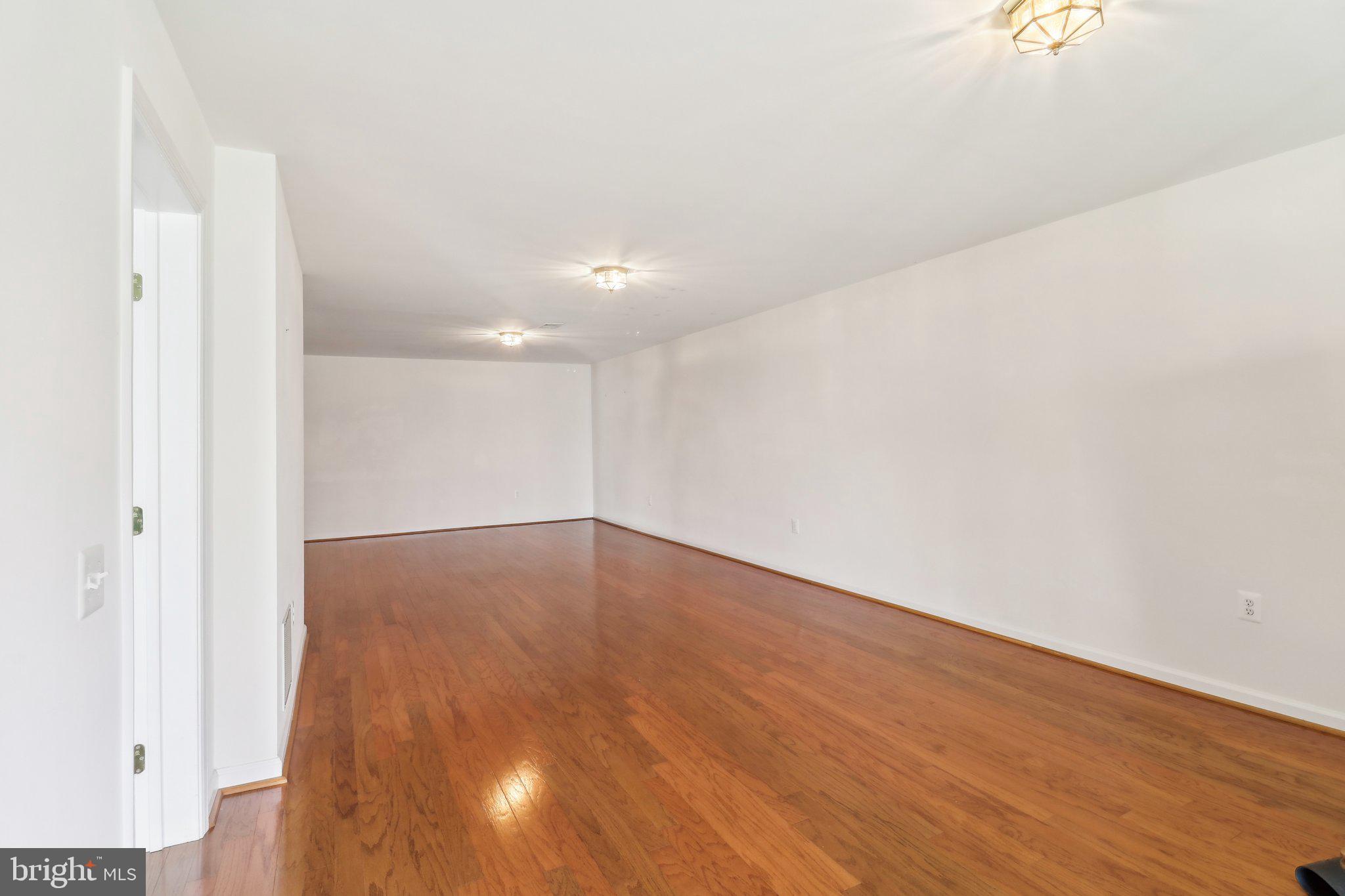 RIVER RIDGE - Residential