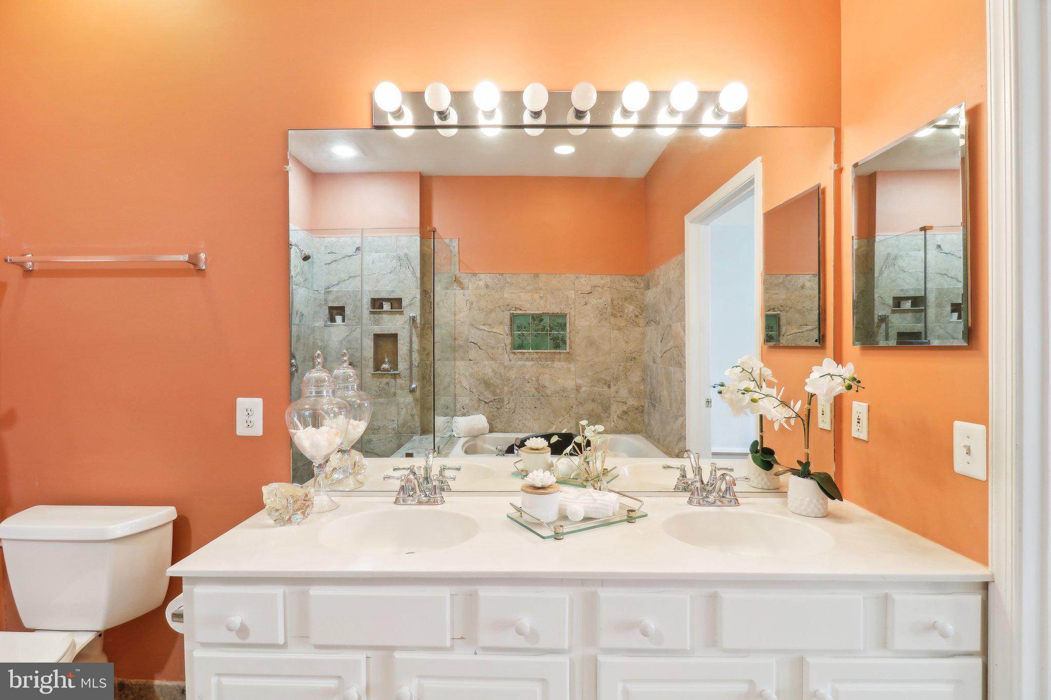 RIVER RIDGE - Residential