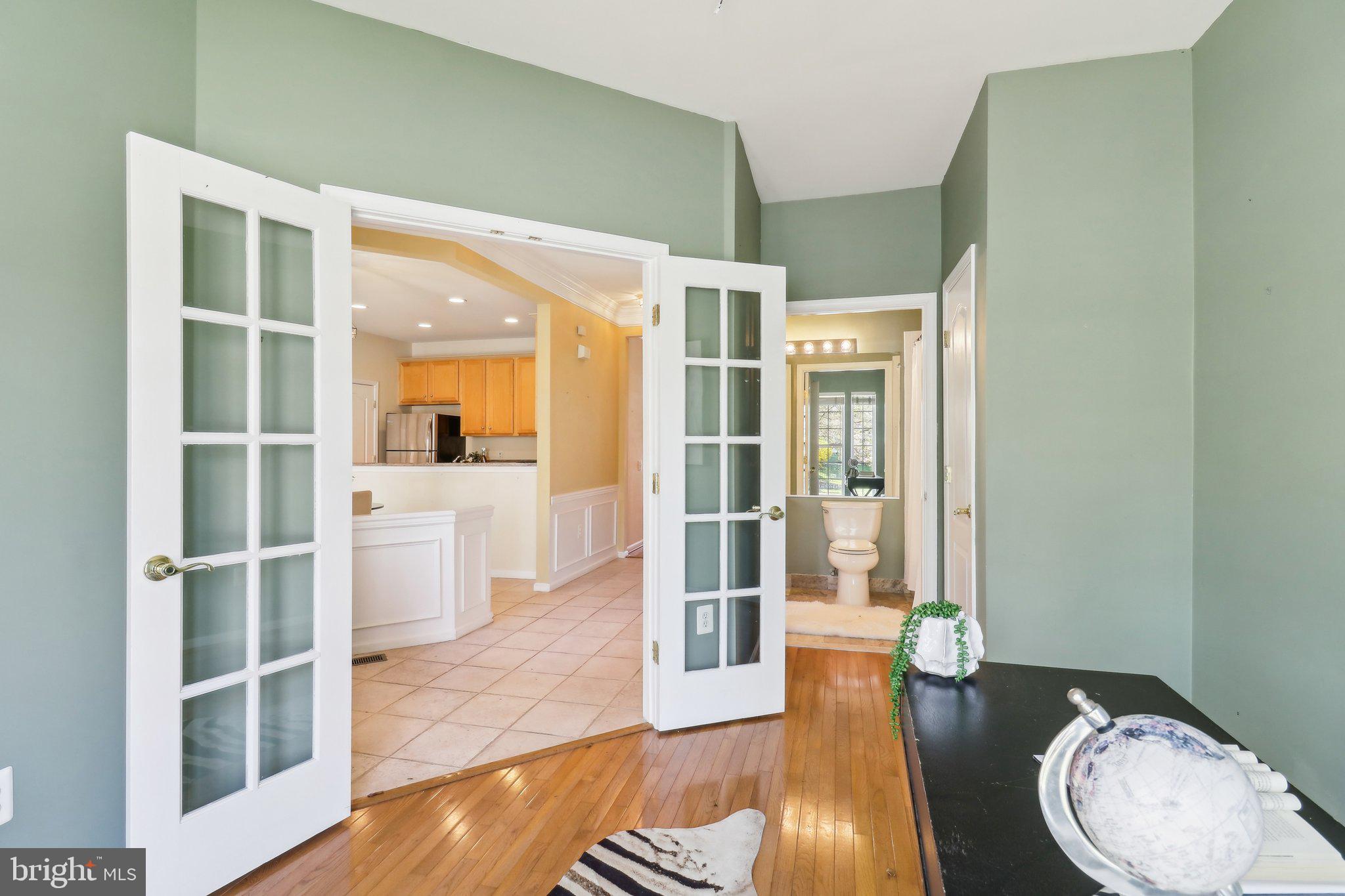 RIVER RIDGE - Residential