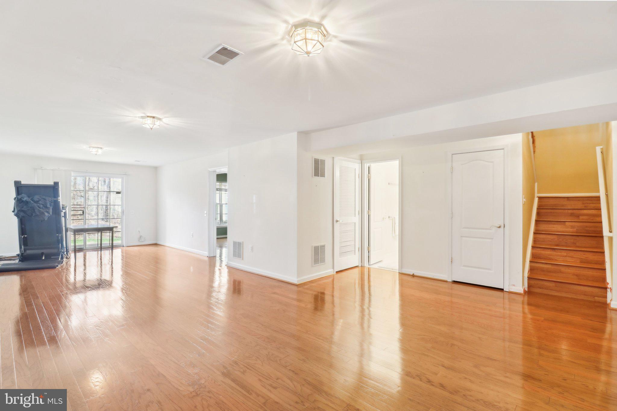 RIVER RIDGE - Residential