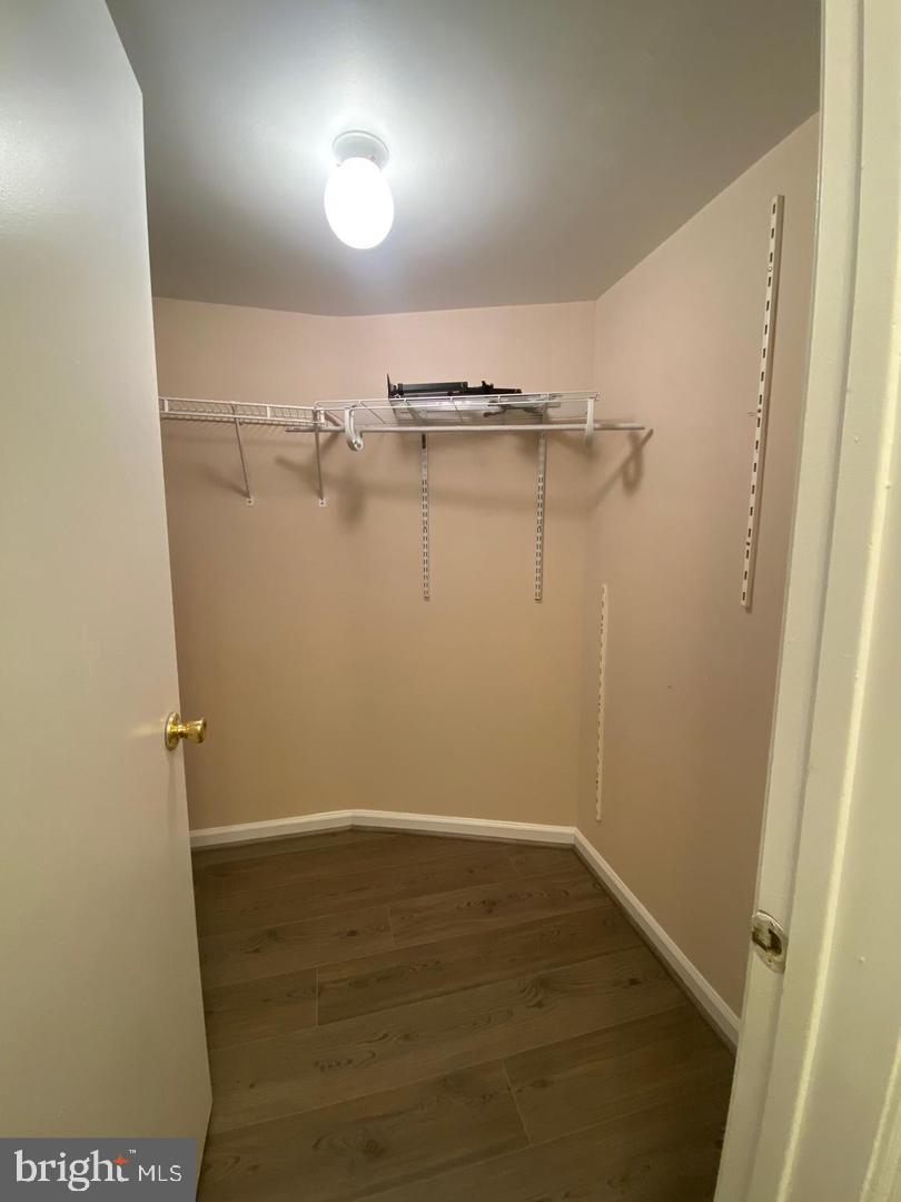 BALLINAHINCH - Residential Lease