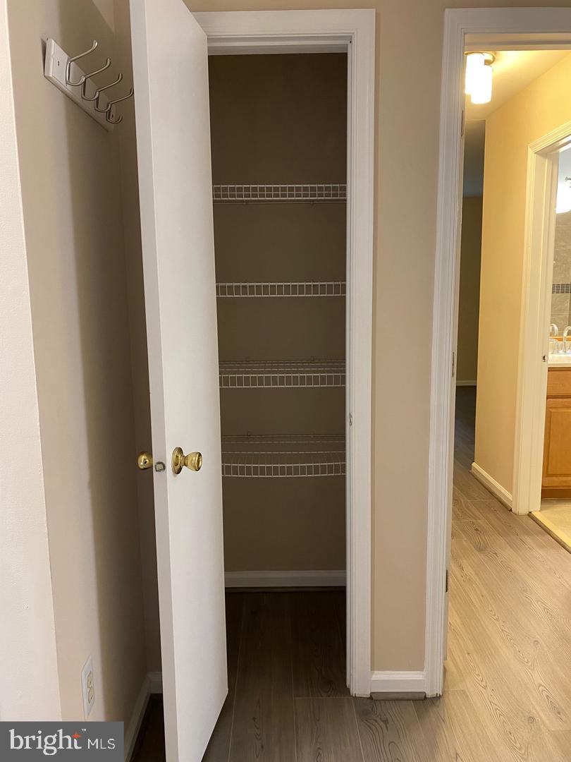 BALLINAHINCH - Residential Lease