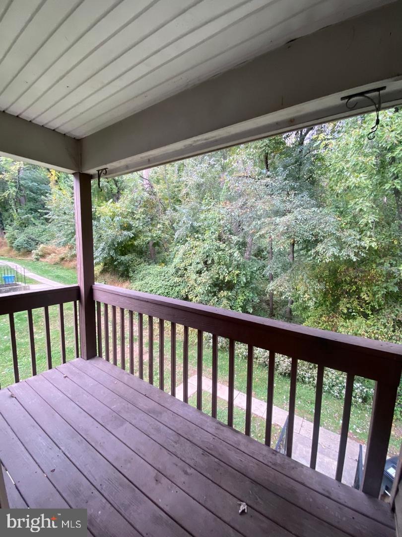 BALLINAHINCH - Residential Lease