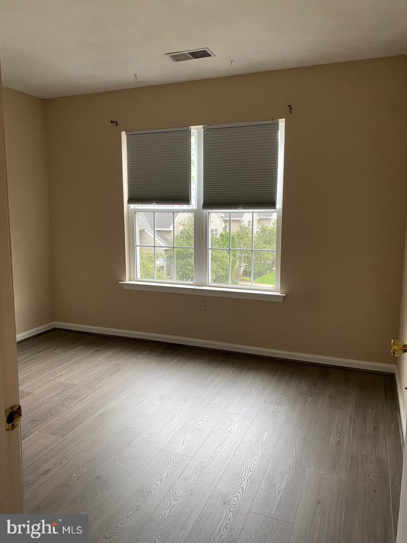 BALLINAHINCH - Residential Lease