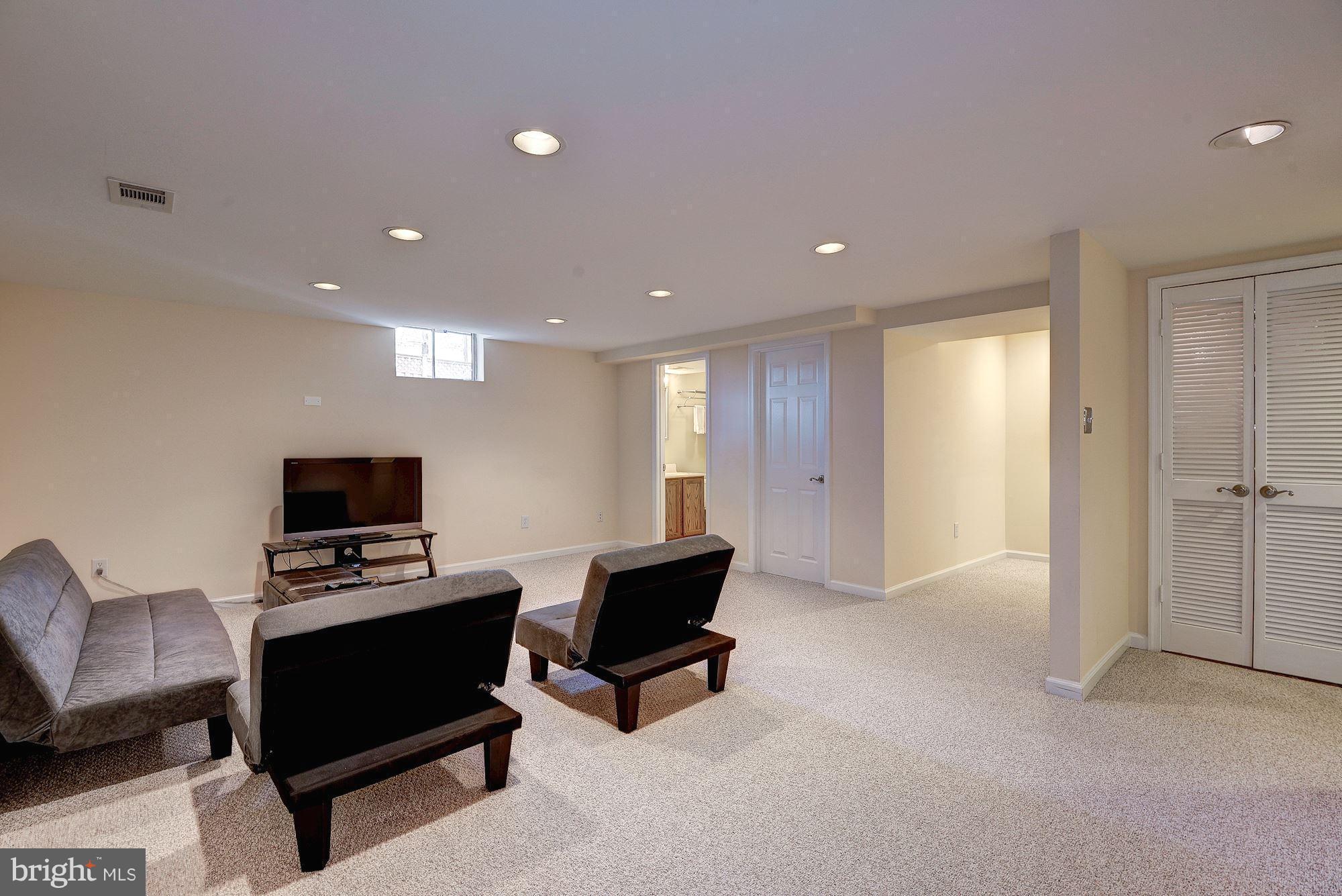 ROBIN GLEN - Residential