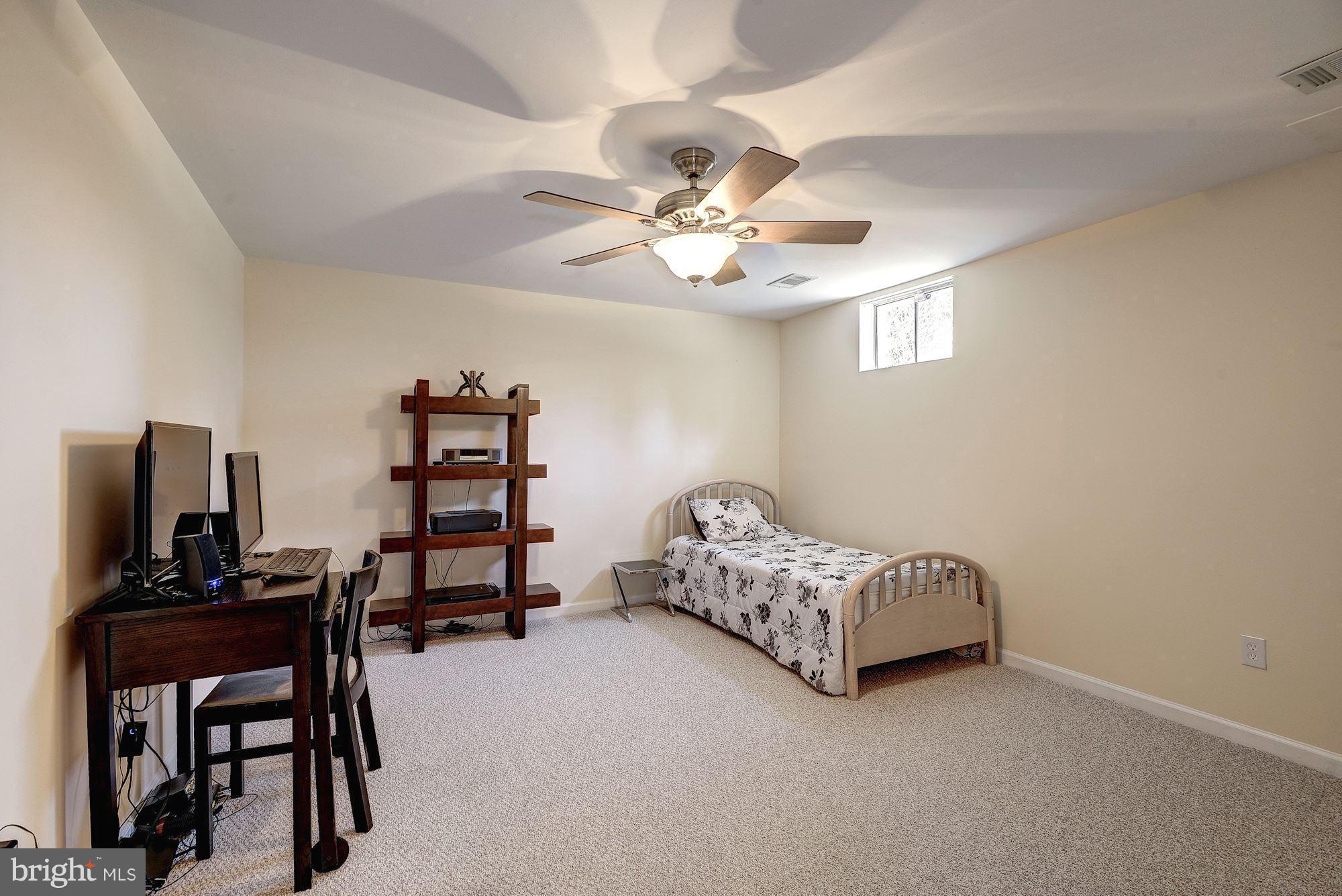 ROBIN GLEN - Residential