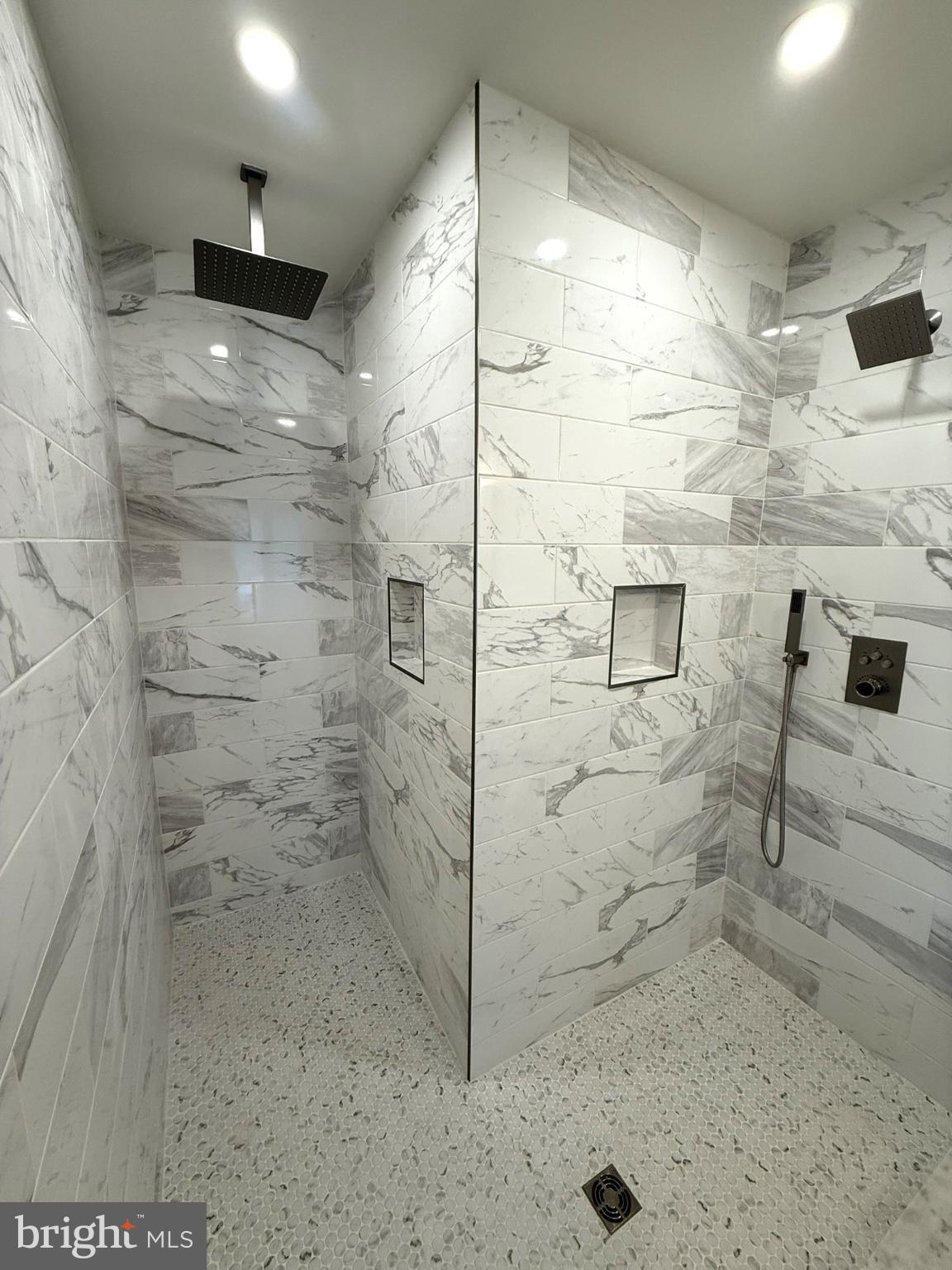 LONDONTOWN - Residential