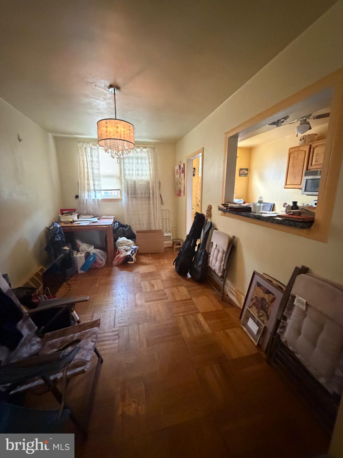 6108 HASBROOK AVENUE