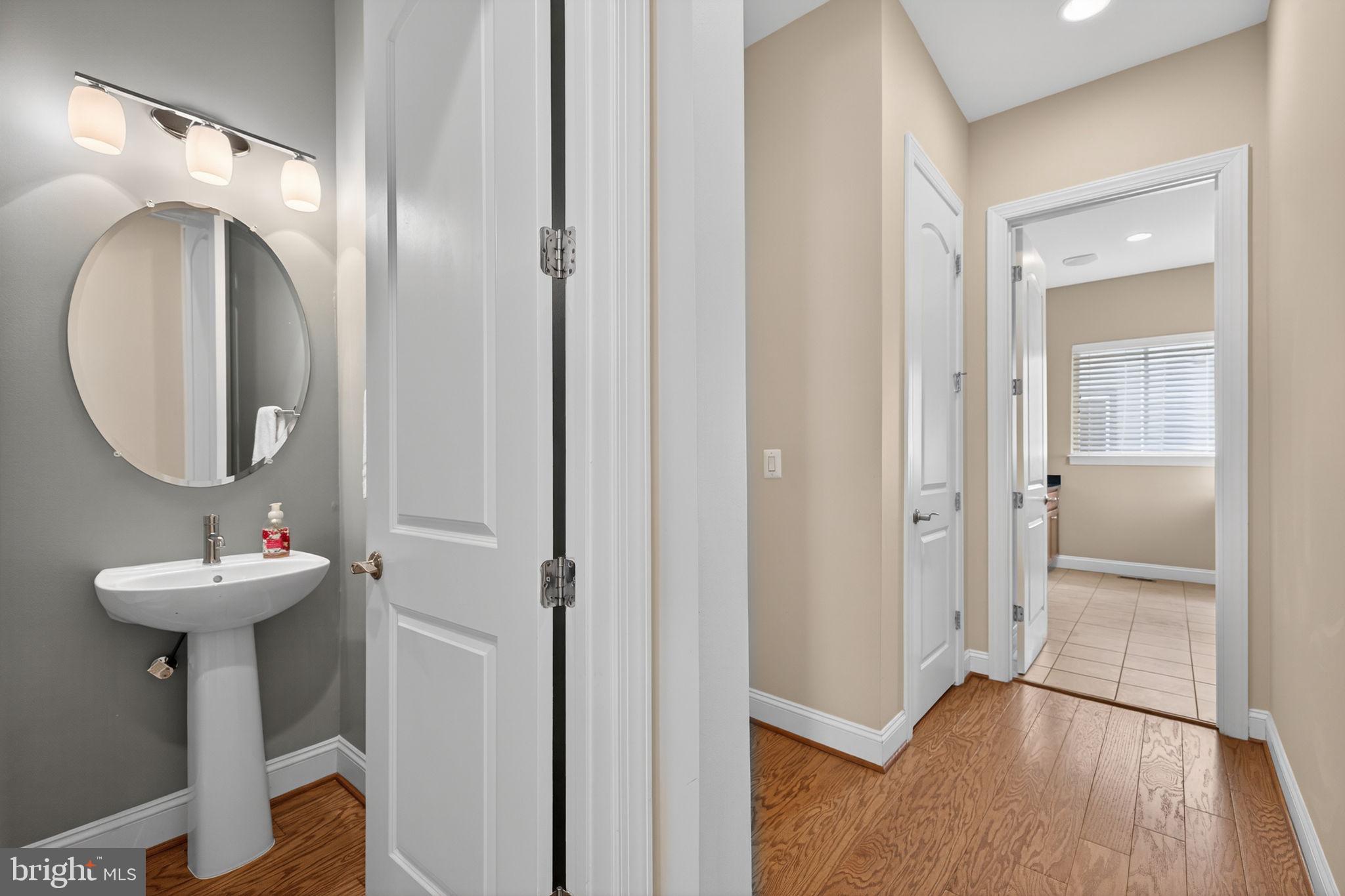 SHENANDOAH, LAKE FREDERICK - Residential