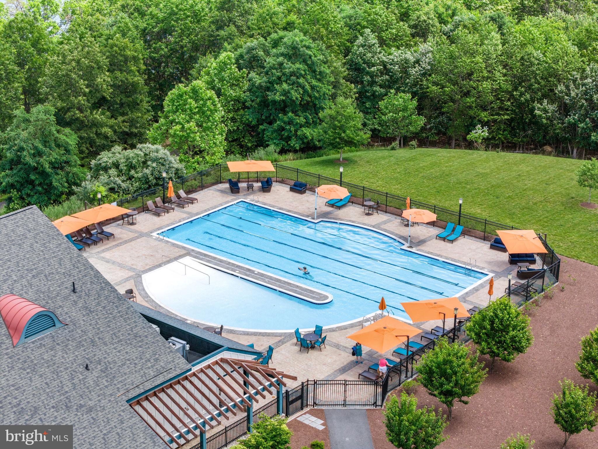 SHENANDOAH, LAKE FREDERICK - Residential