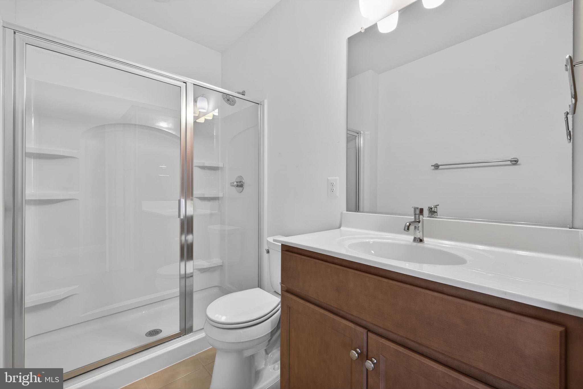 SHENANDOAH, LAKE FREDERICK - Residential