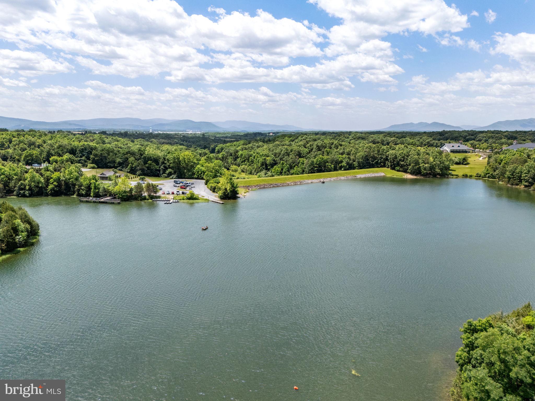 SHENANDOAH, LAKE FREDERICK - Residential