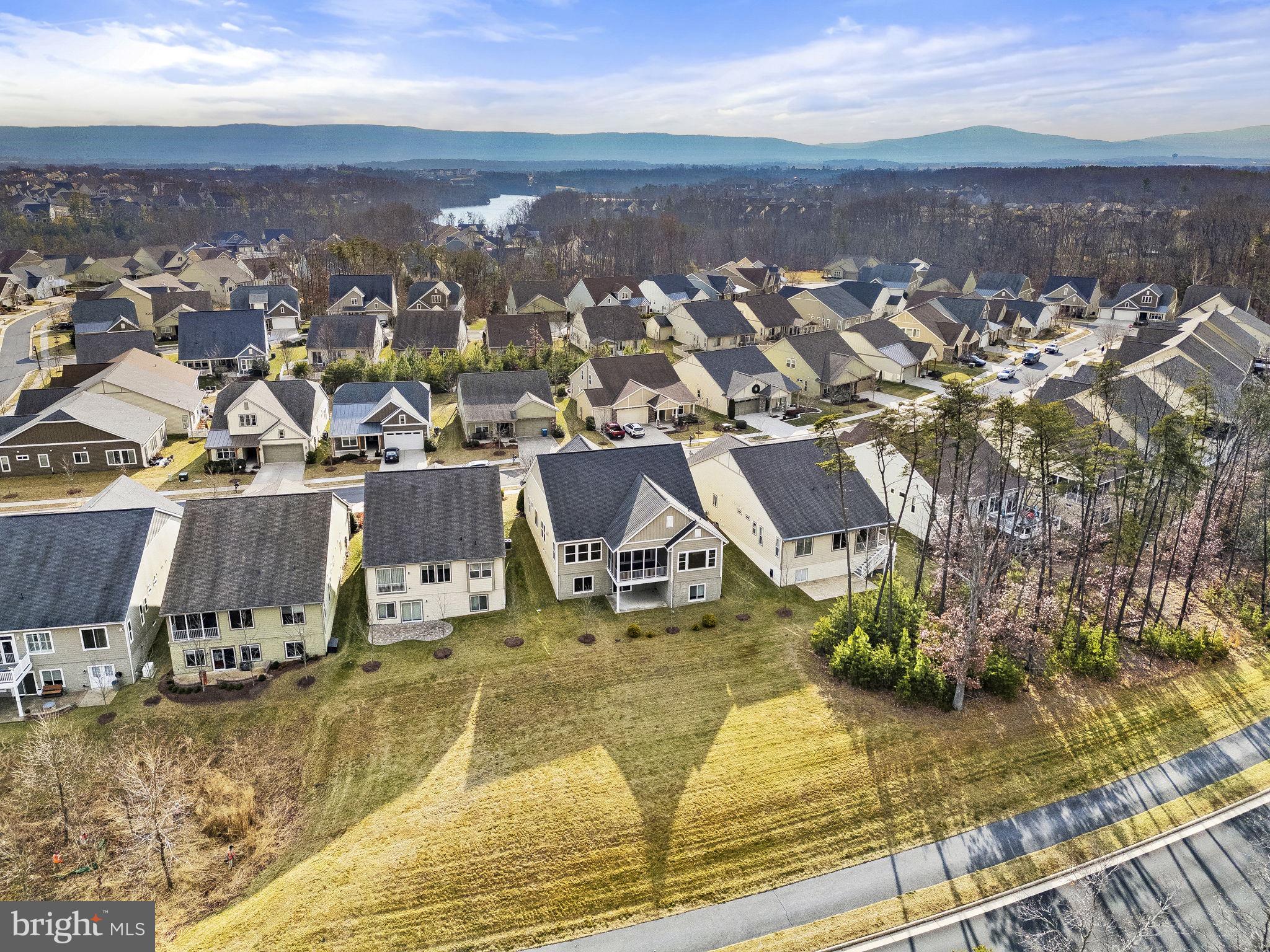 SHENANDOAH, LAKE FREDERICK - Residential