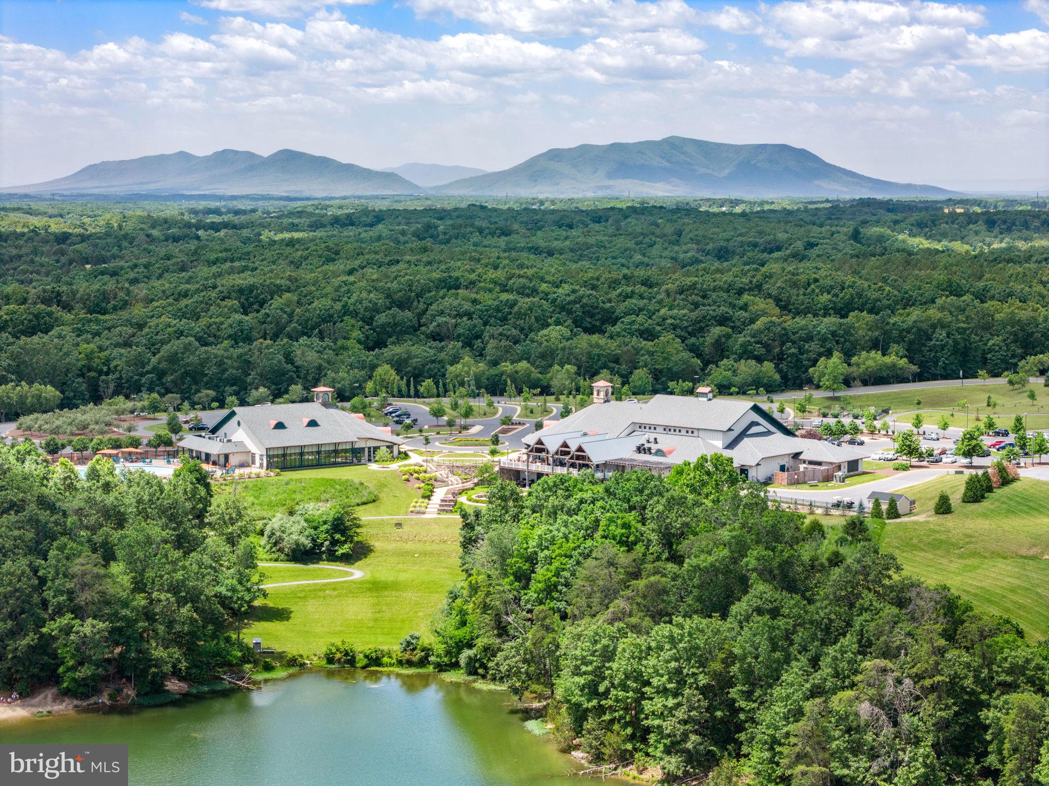 SHENANDOAH, LAKE FREDERICK - Residential